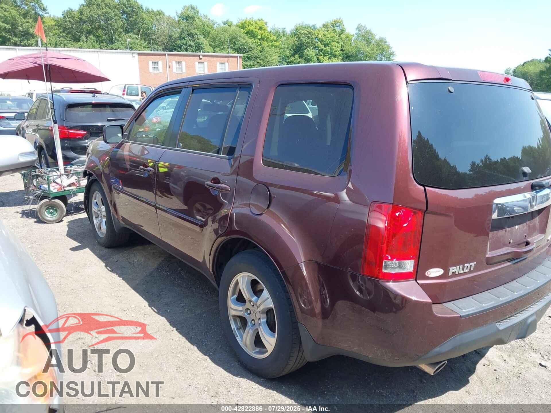 HONDA PILOT 2013 - 5FNYF4H52DB036353