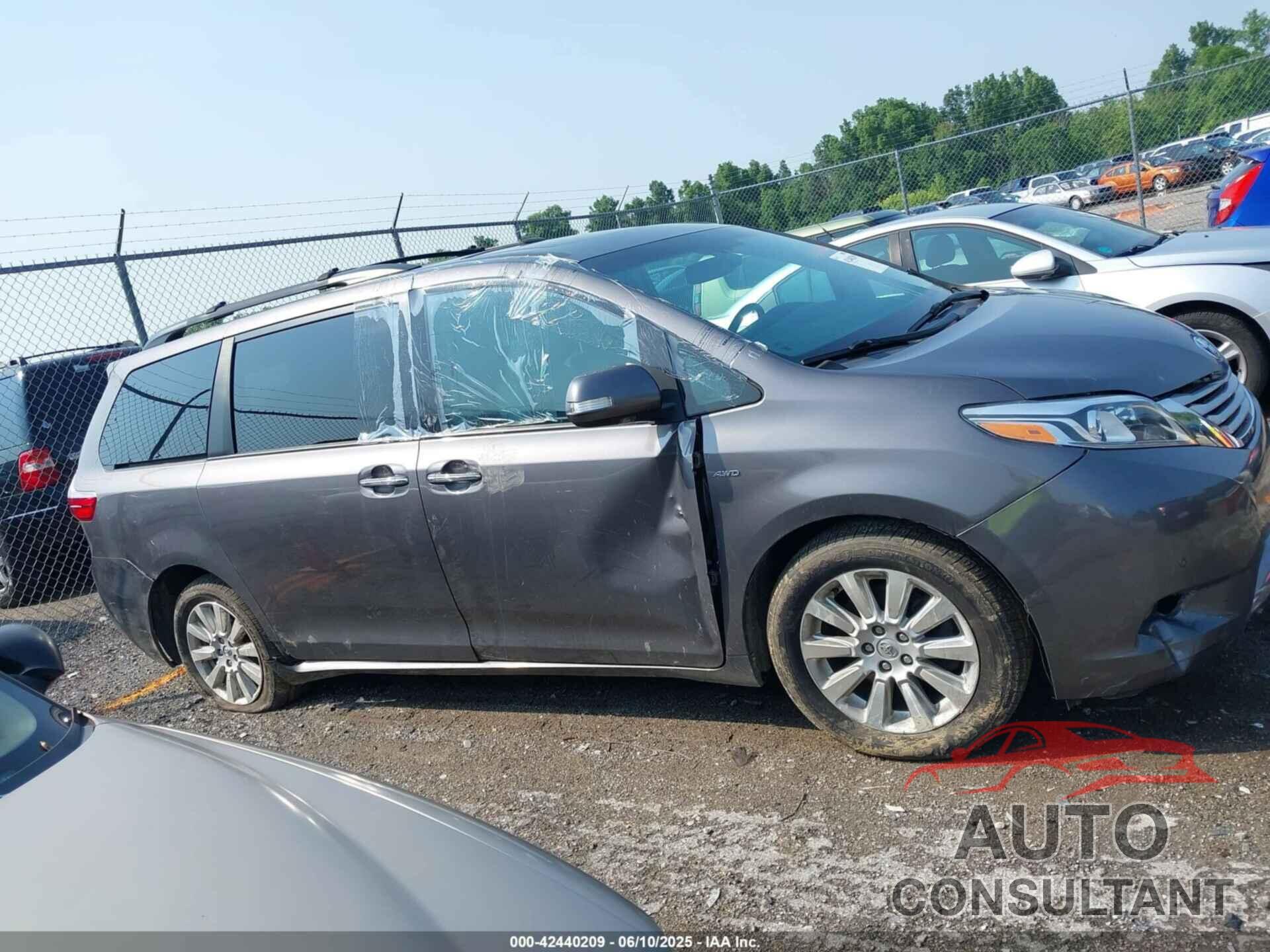 TOYOTA SIENNA 2017 - 5TDDZ3DC9HS183372