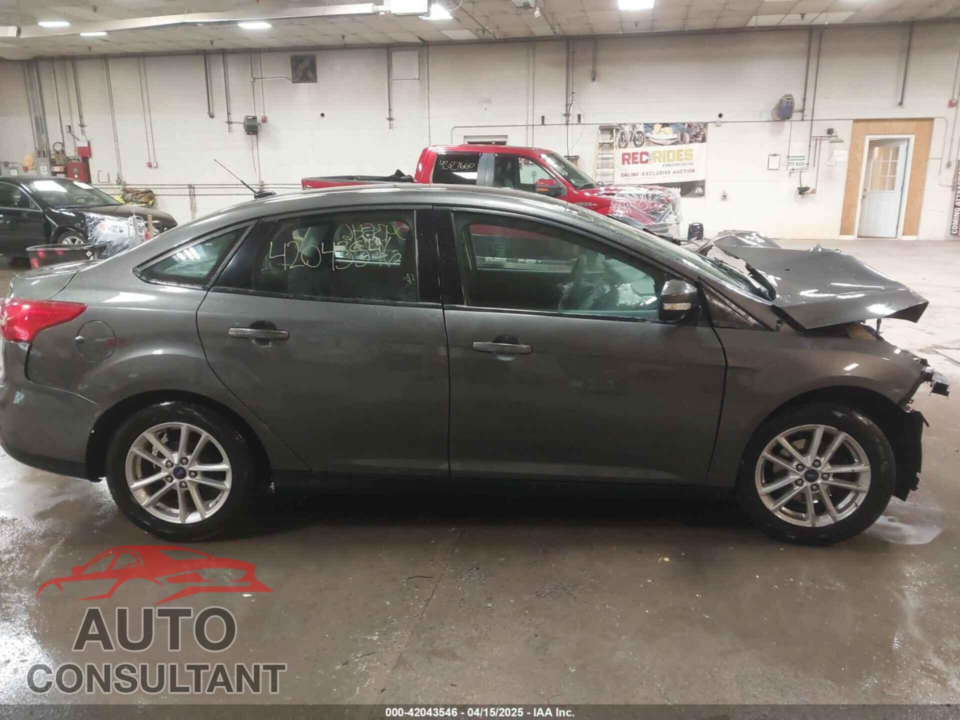 FORD FOCUS 2016 - 1FADP3F21GL247906