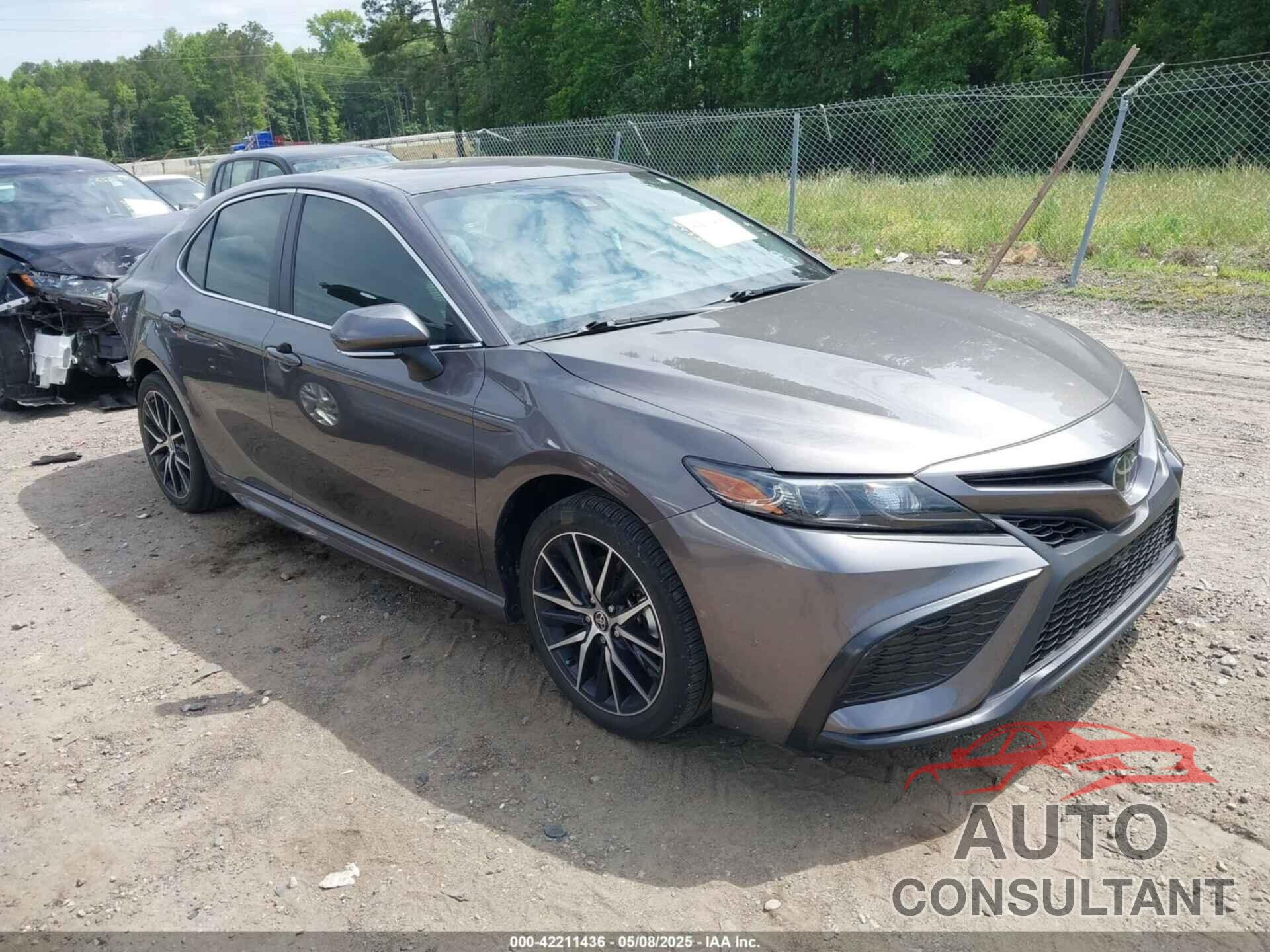 TOYOTA CAMRY 2022 - 4T1G11AK7NU713586