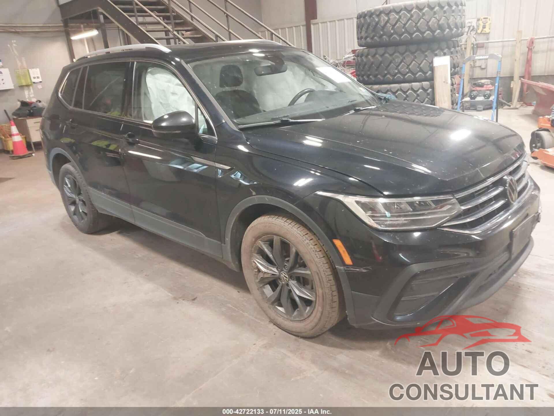 VOLKSWAGEN TIGUAN 2022 - 3VV2B7AX5NM093420