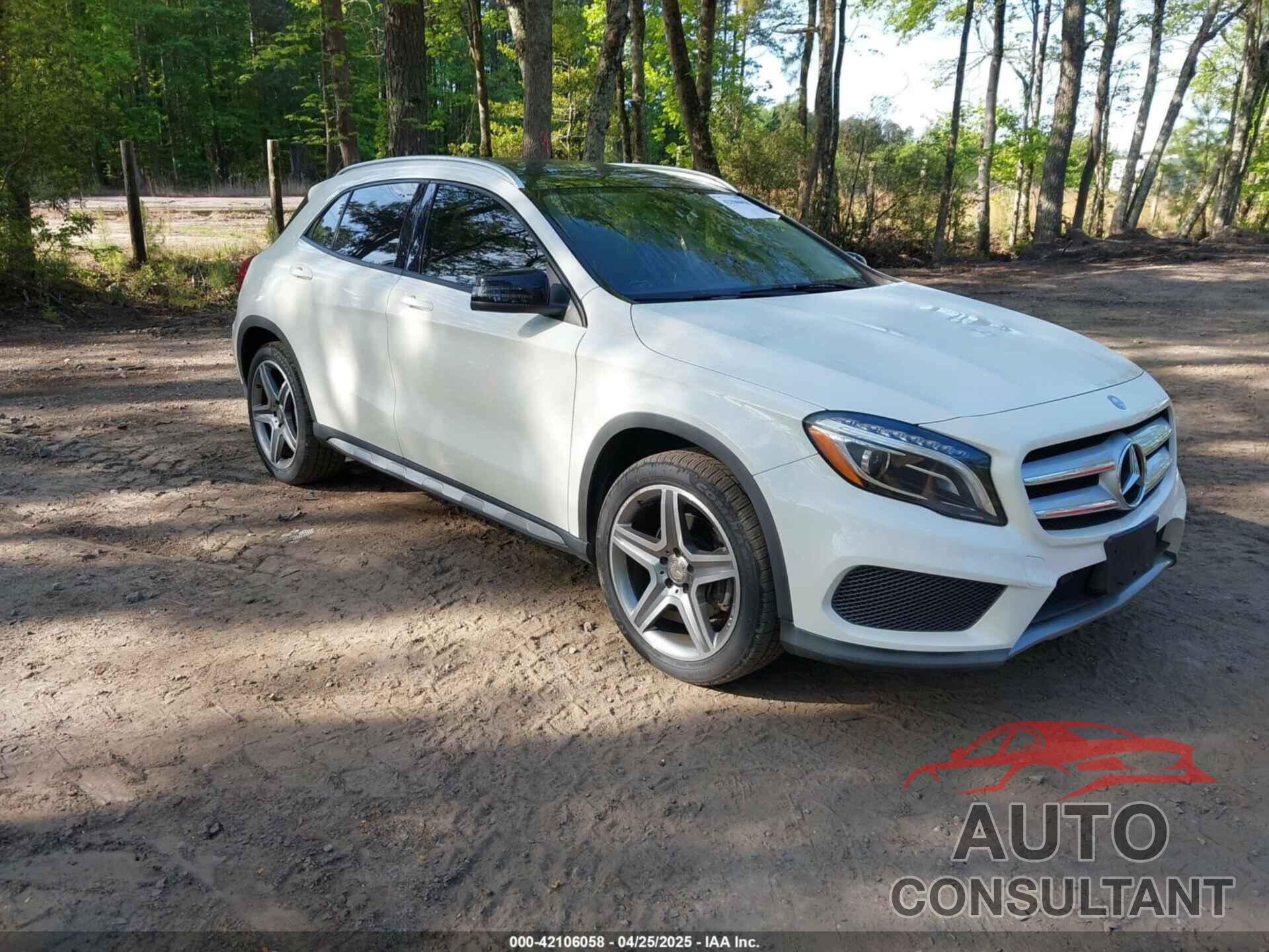 MERCEDES-BENZ GLA 250 2015 - WDCTG4GB0FJ077648