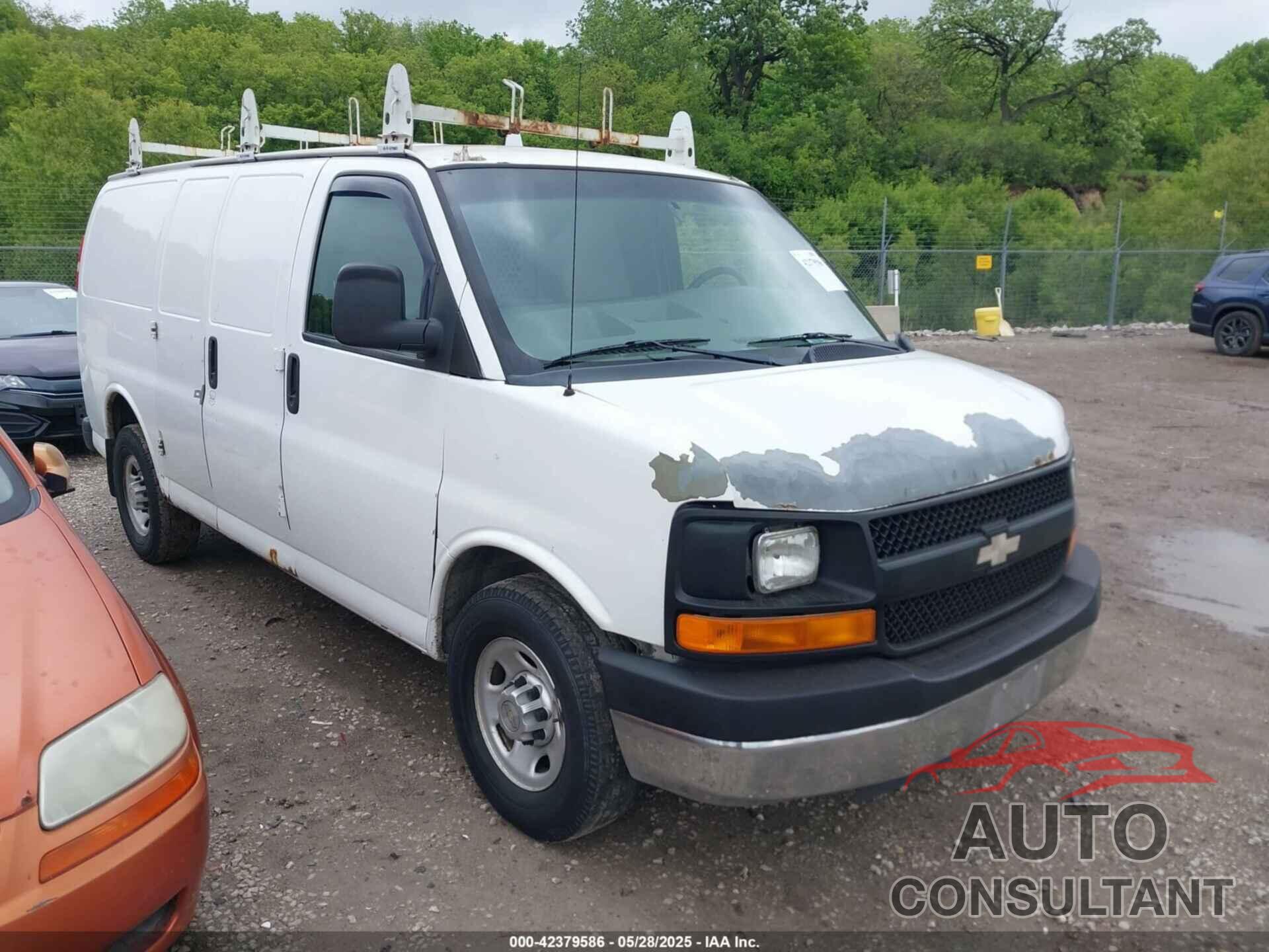 CHEVROLET EXPRESS G2500 2012 - 1GCWGFCGXC1102678