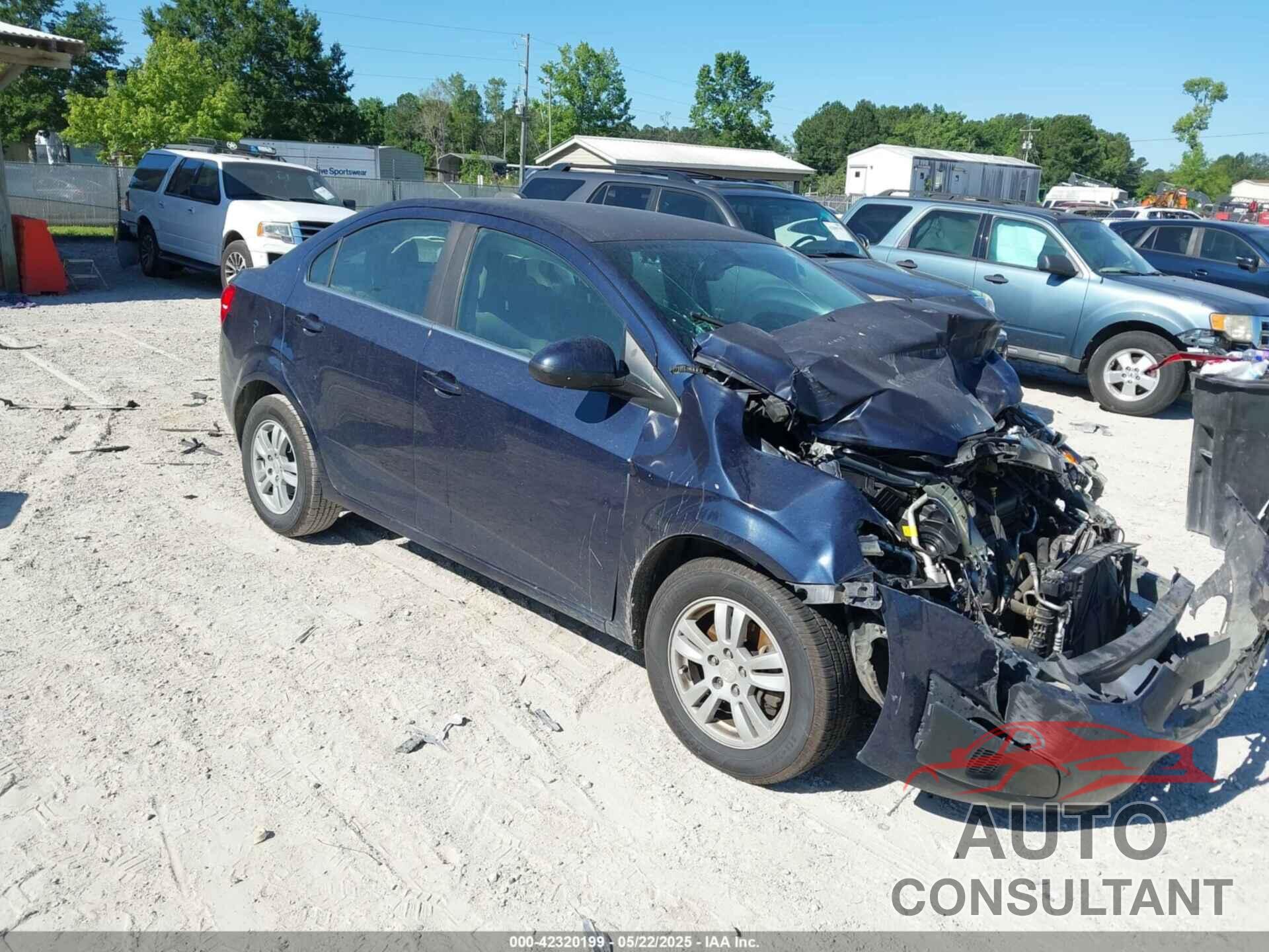 CHEVROLET SONIC 2015 - 1G1JC5SH3F4154692