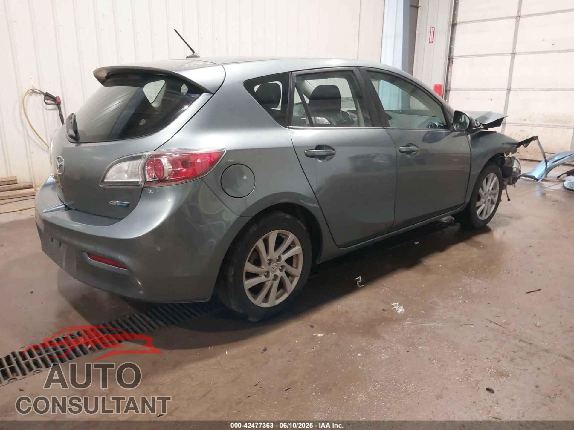 MAZDA MAZDA3 2012 - JM1BL1L75C1601739