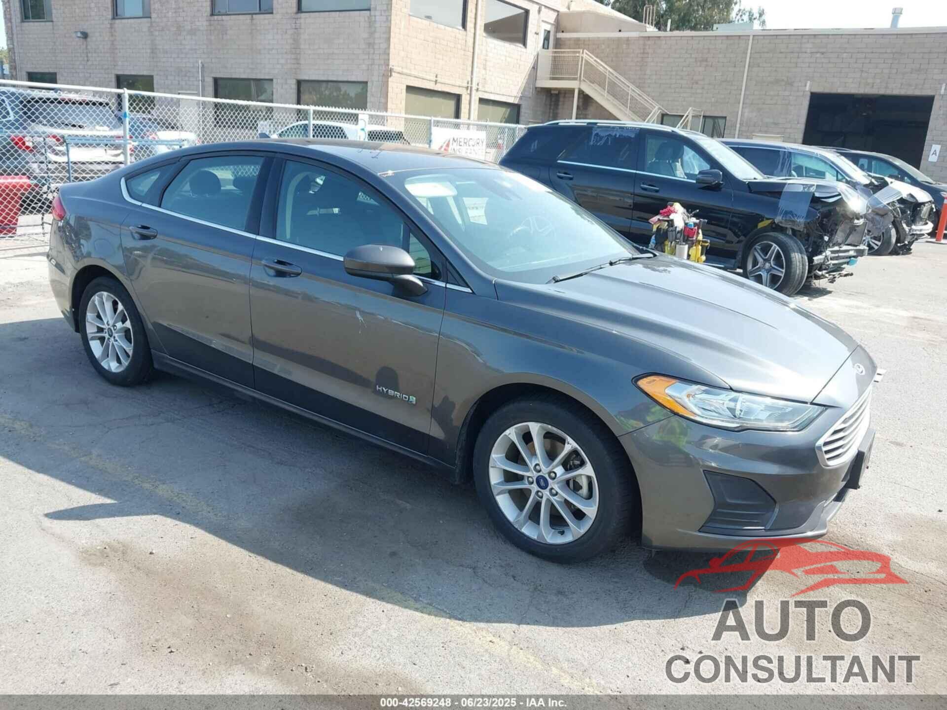 FORD FUSION HYBRID 2019 - 3FA6P0LU4KR207066