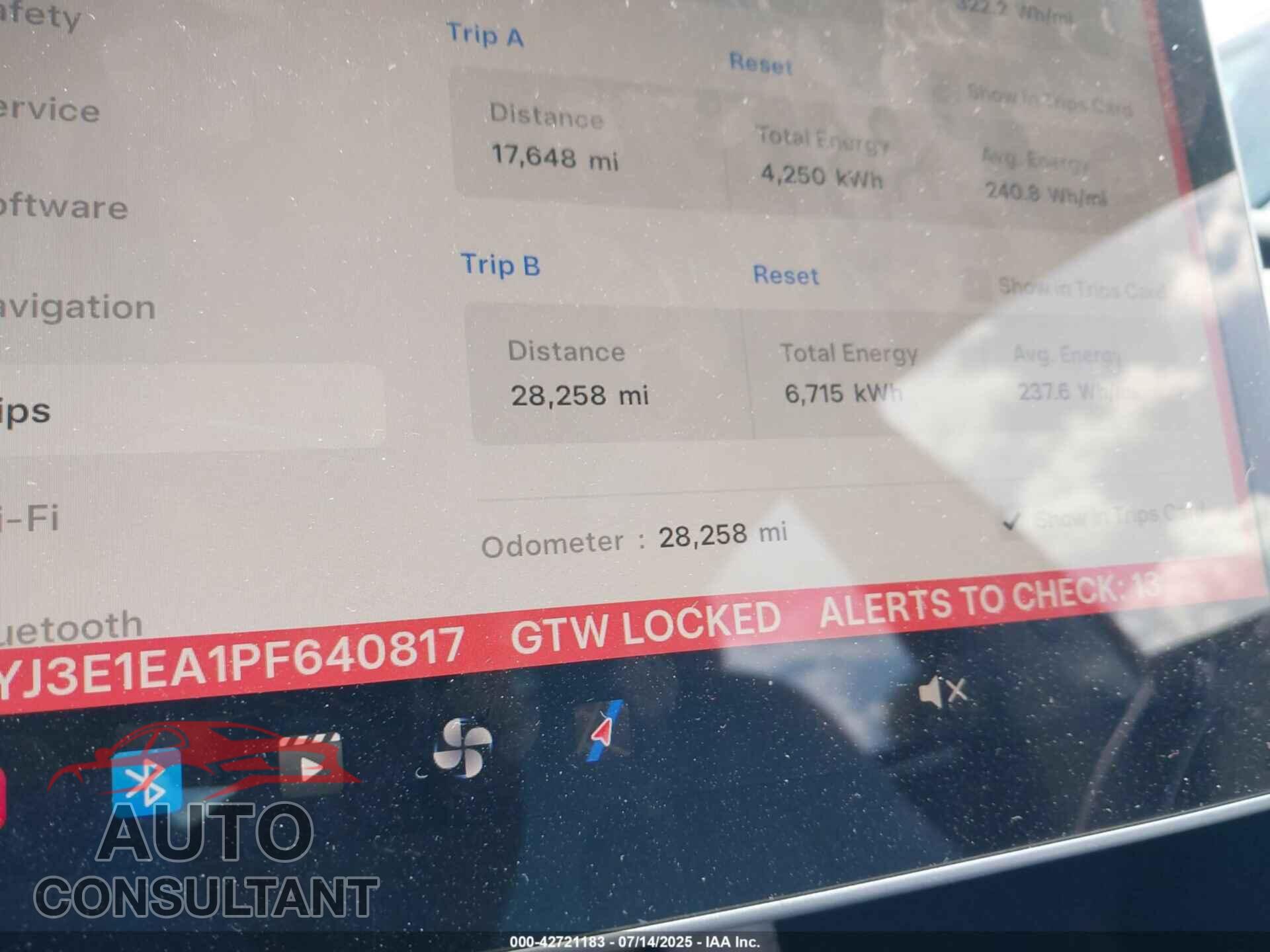 TESLA MODEL 3 2023 - 5YJ3E1EA1PF640817