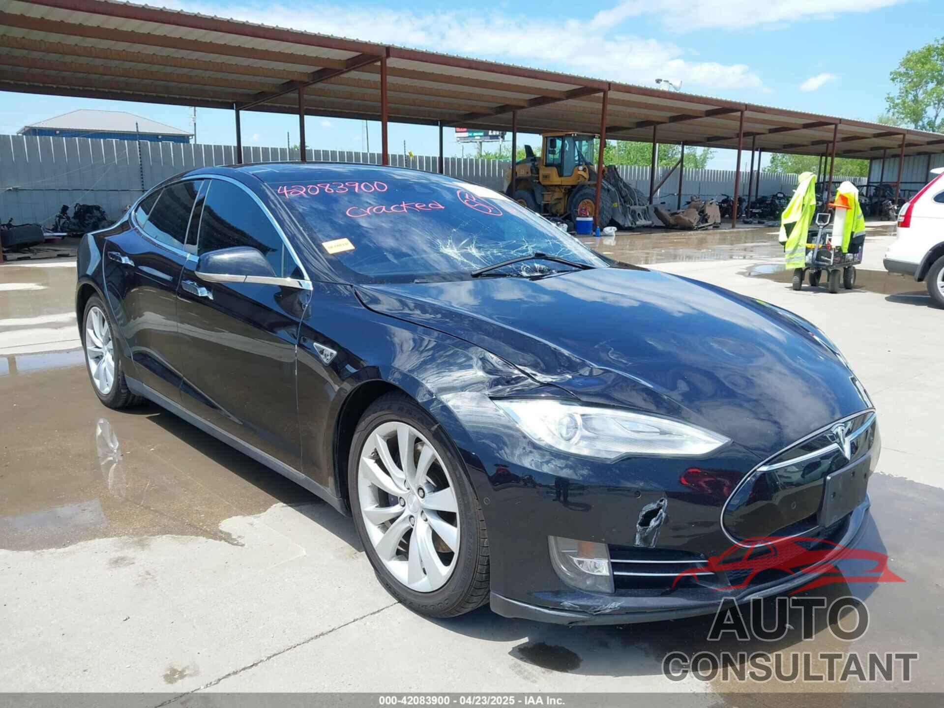 TESLA MODEL S 2015 - 5YJSA1S27FF097623