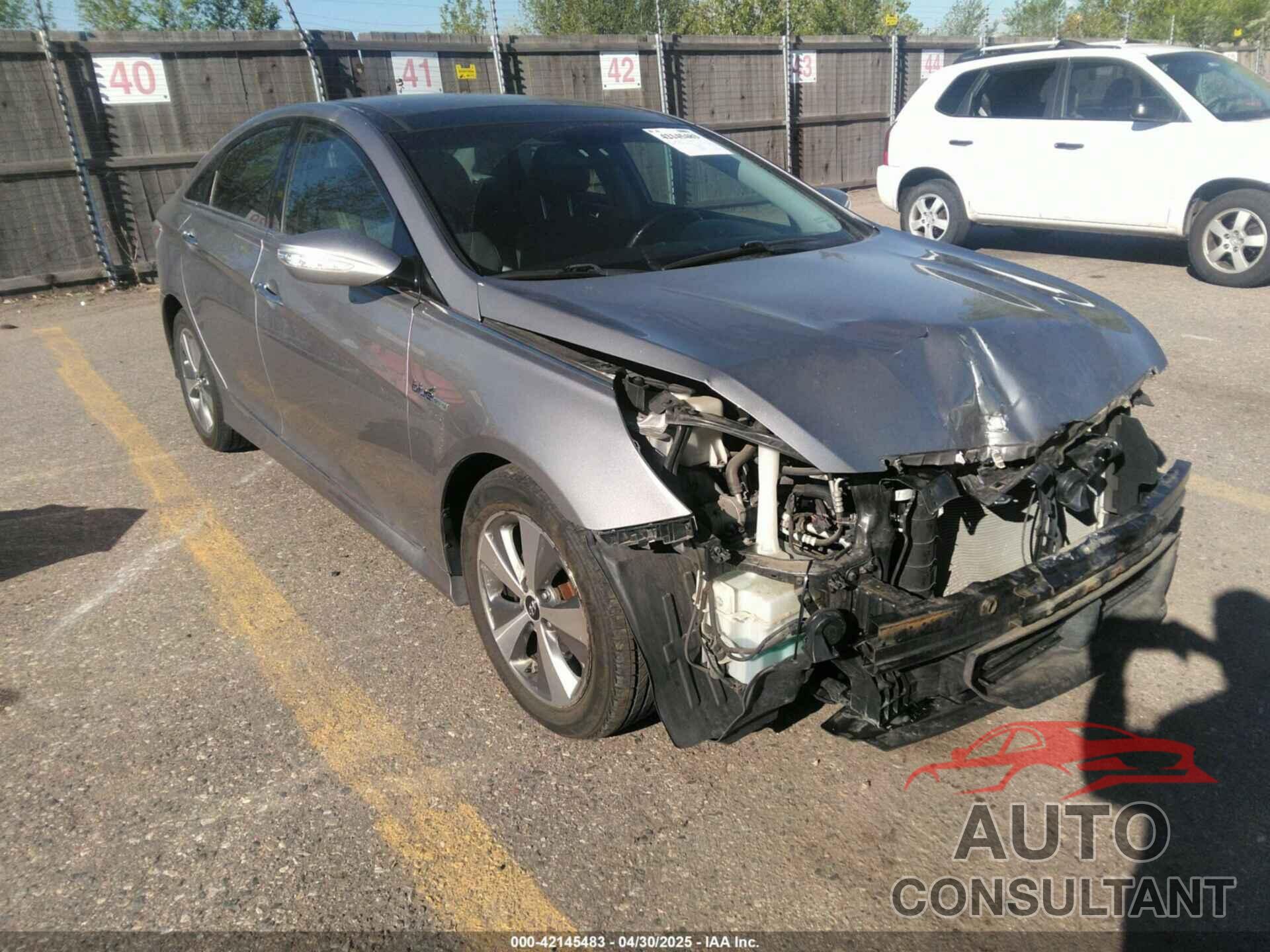 HYUNDAI SONATA HYBRID 2011 - KMHEC4A46BA016881