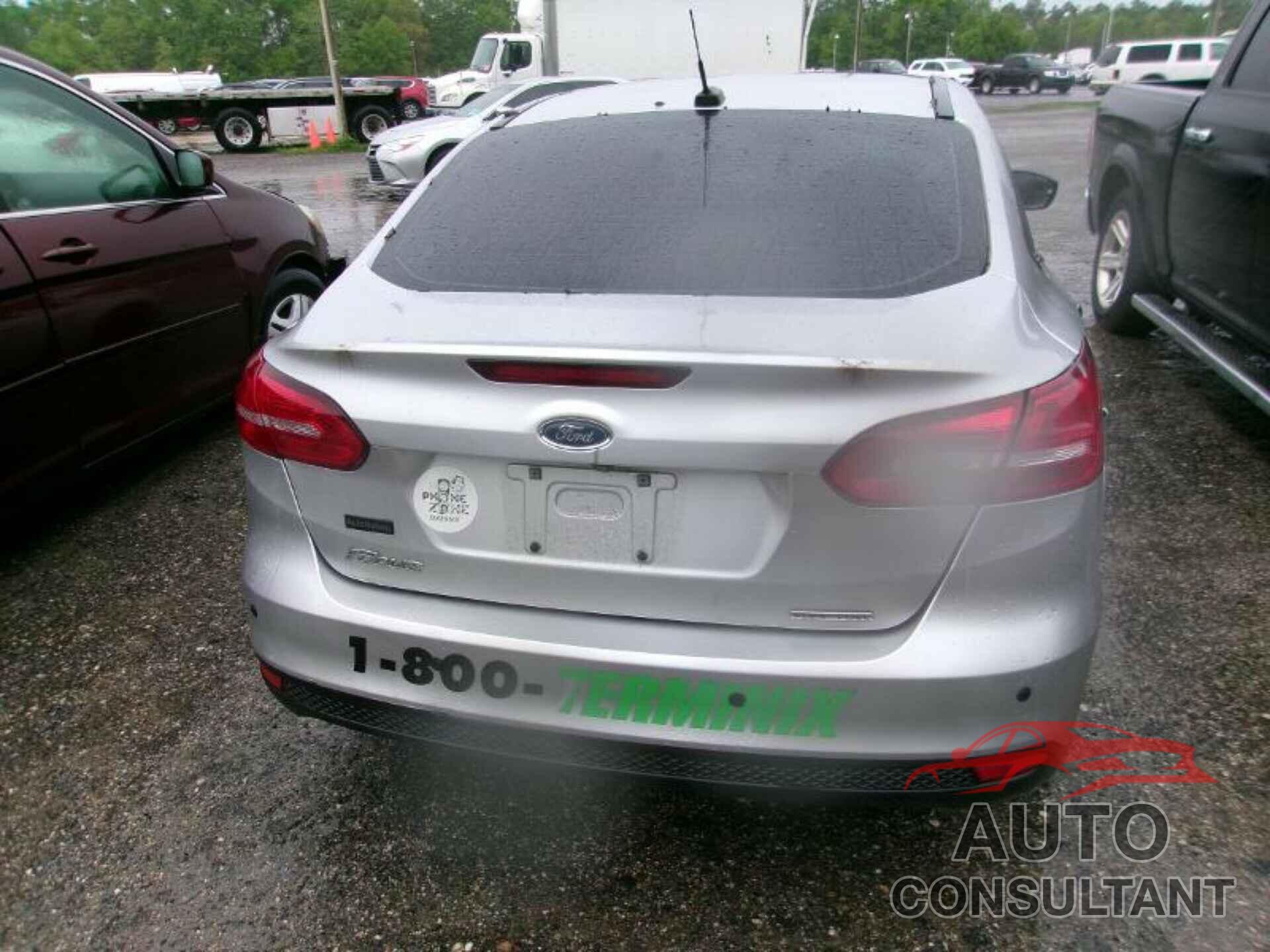 FORD FOCUS 2016 - 1FADP3E26GL349025