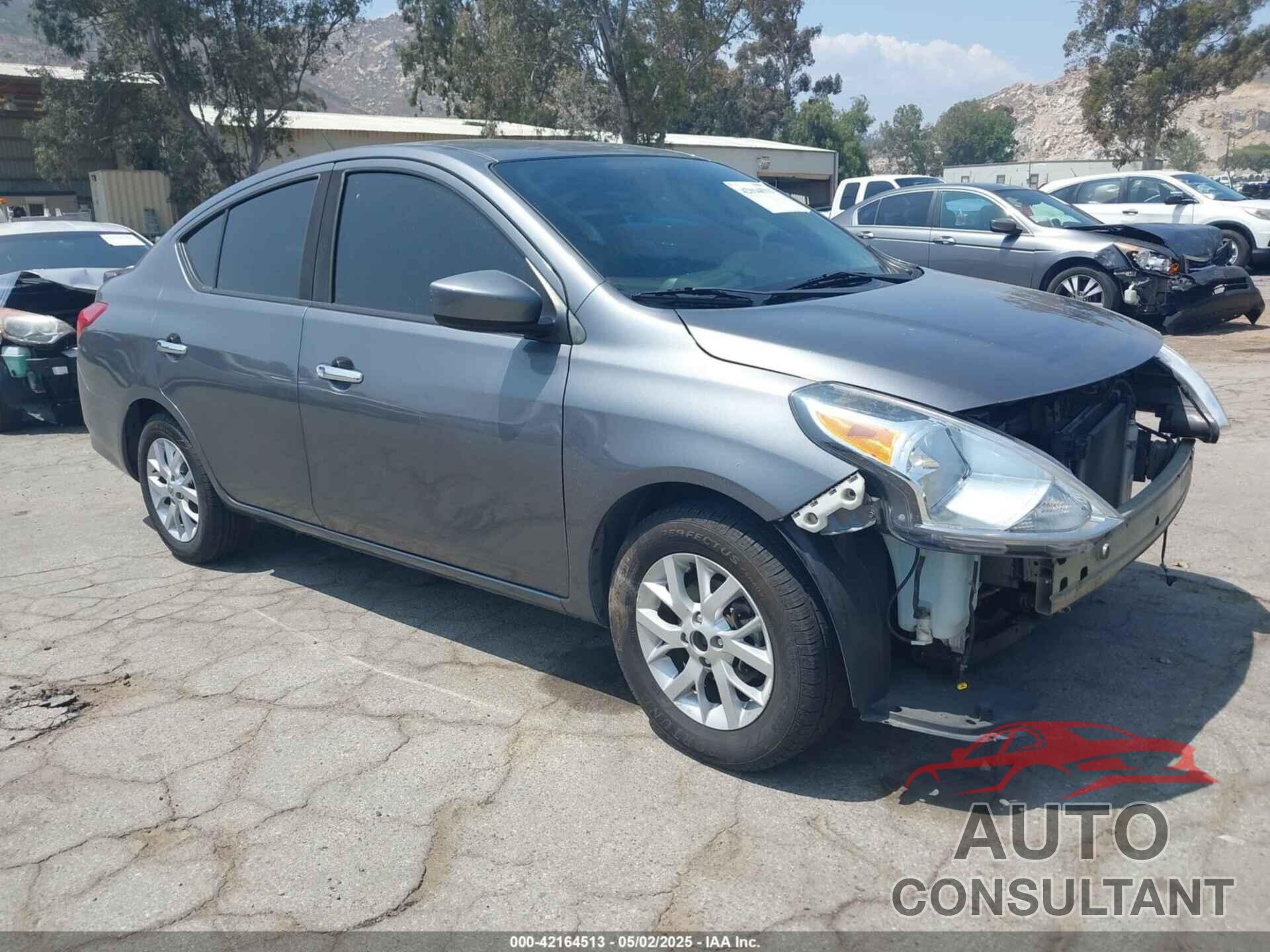 NISSAN VERSA 2018 - 3N1CN7AP9JL870162