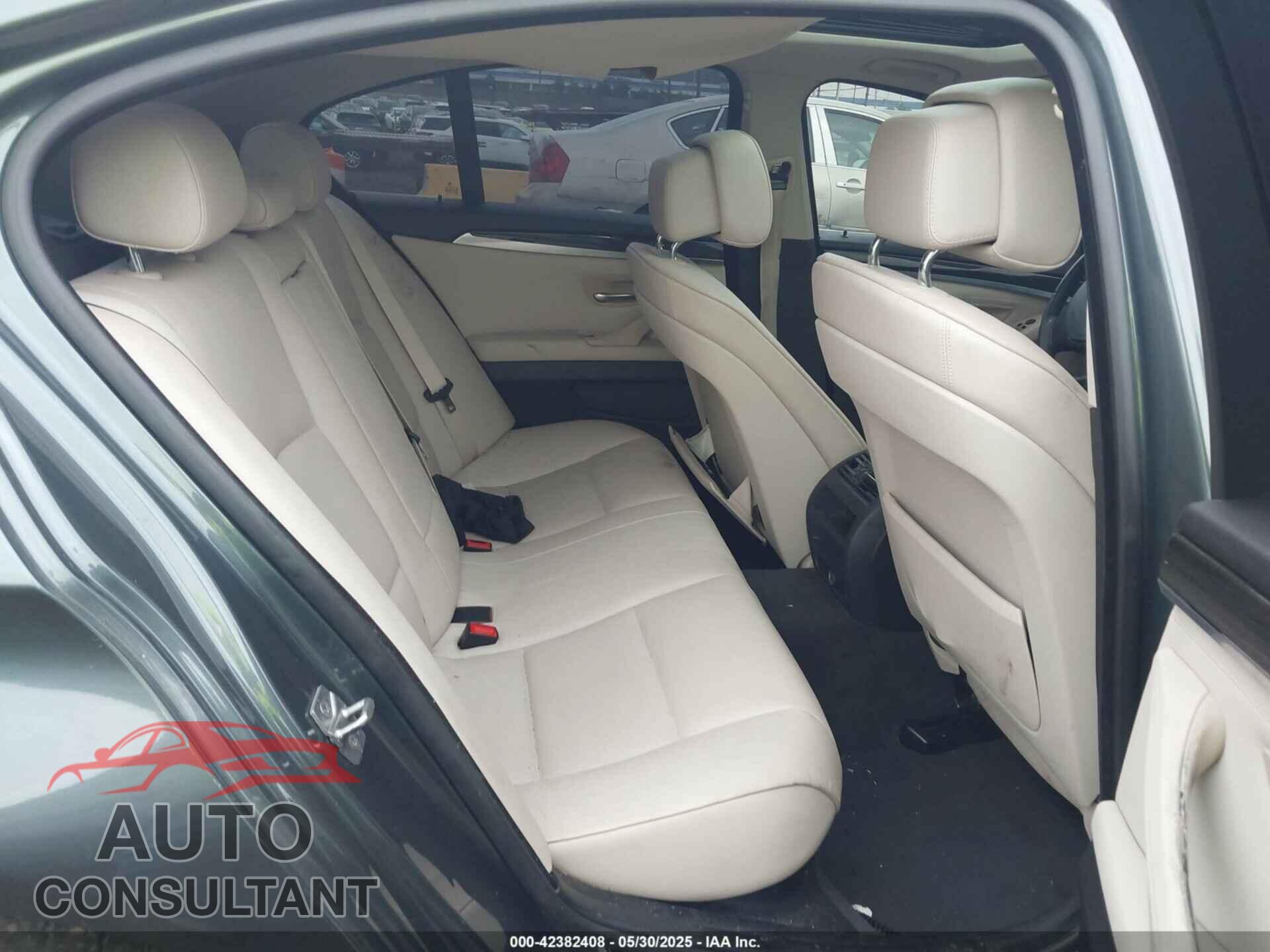 BMW 528I 2011 - WBAFR1C56BC743645