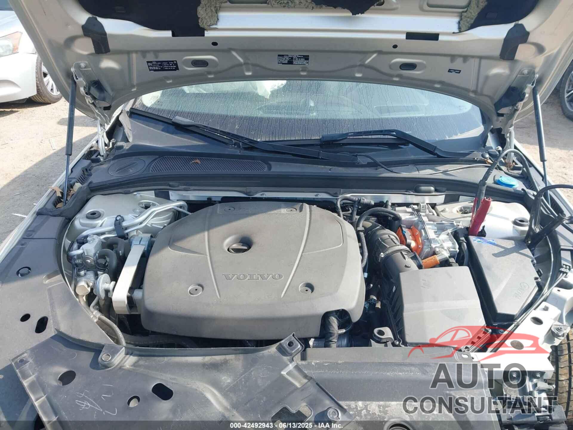 VOLVO S90 HYBRID 2018 - LVYBR0AL4JP046116