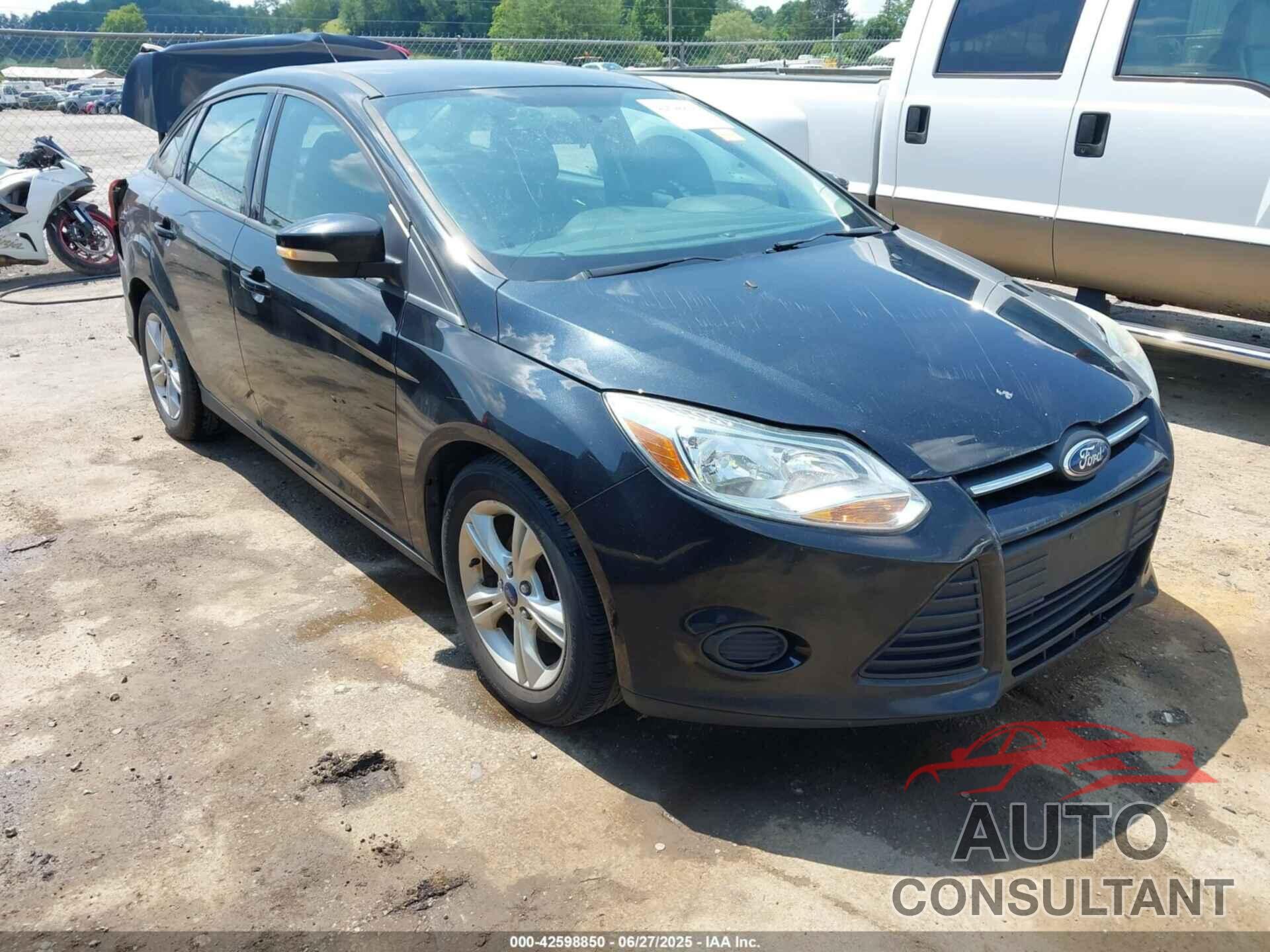 FORD FOCUS 2014 - 1FADP3F23EL427210