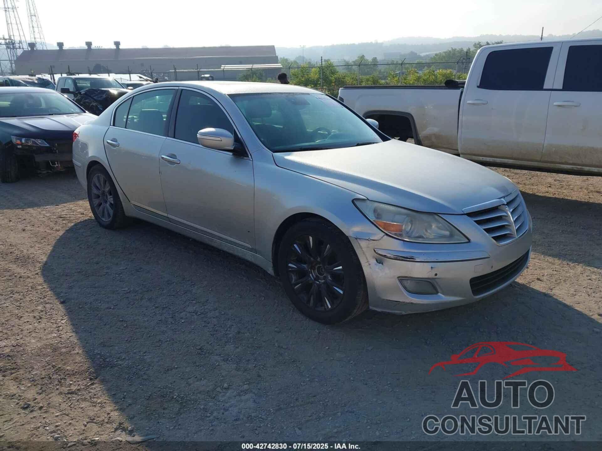 HYUNDAI GENESIS 2009 - KMHGC46EX9U029135