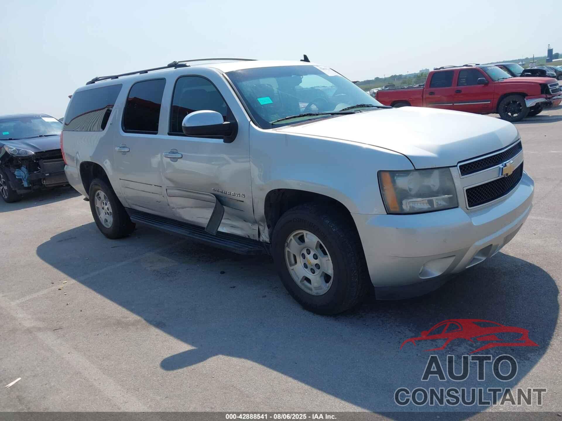 CHEVROLET SUBURBAN 1500 2011 - 1GNSKJE33BR211629