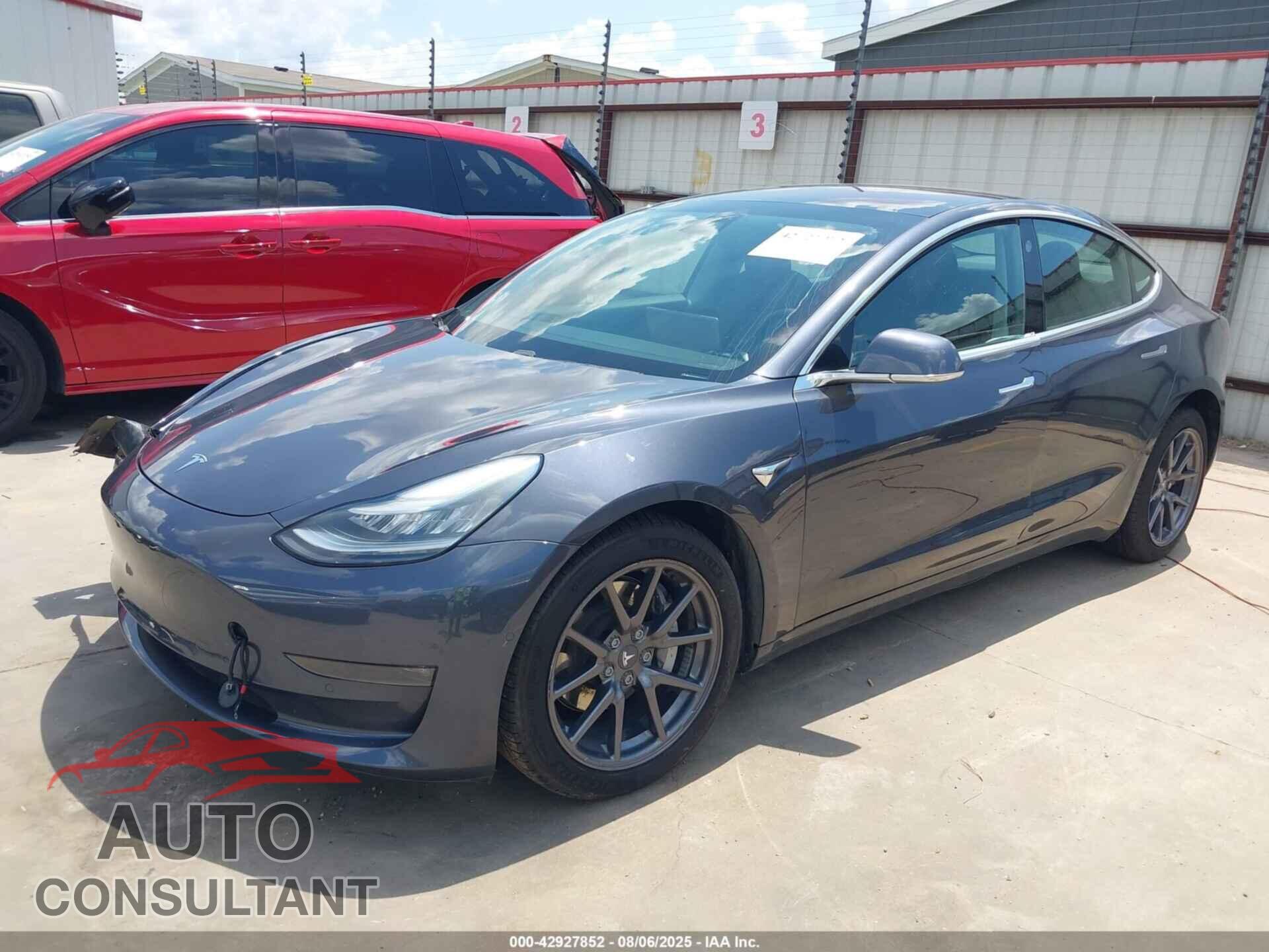 TESLA MODEL 3 2019 - 5YJ3E1EB9KF432735