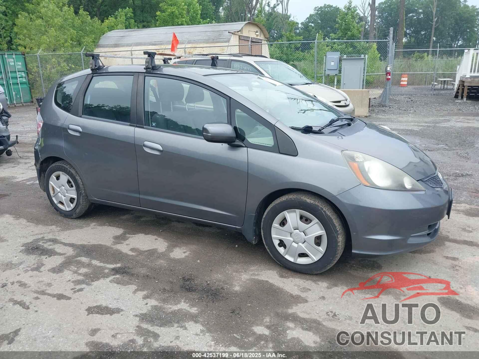 HONDA FIT 2013 - JHMGE8G37DC074310