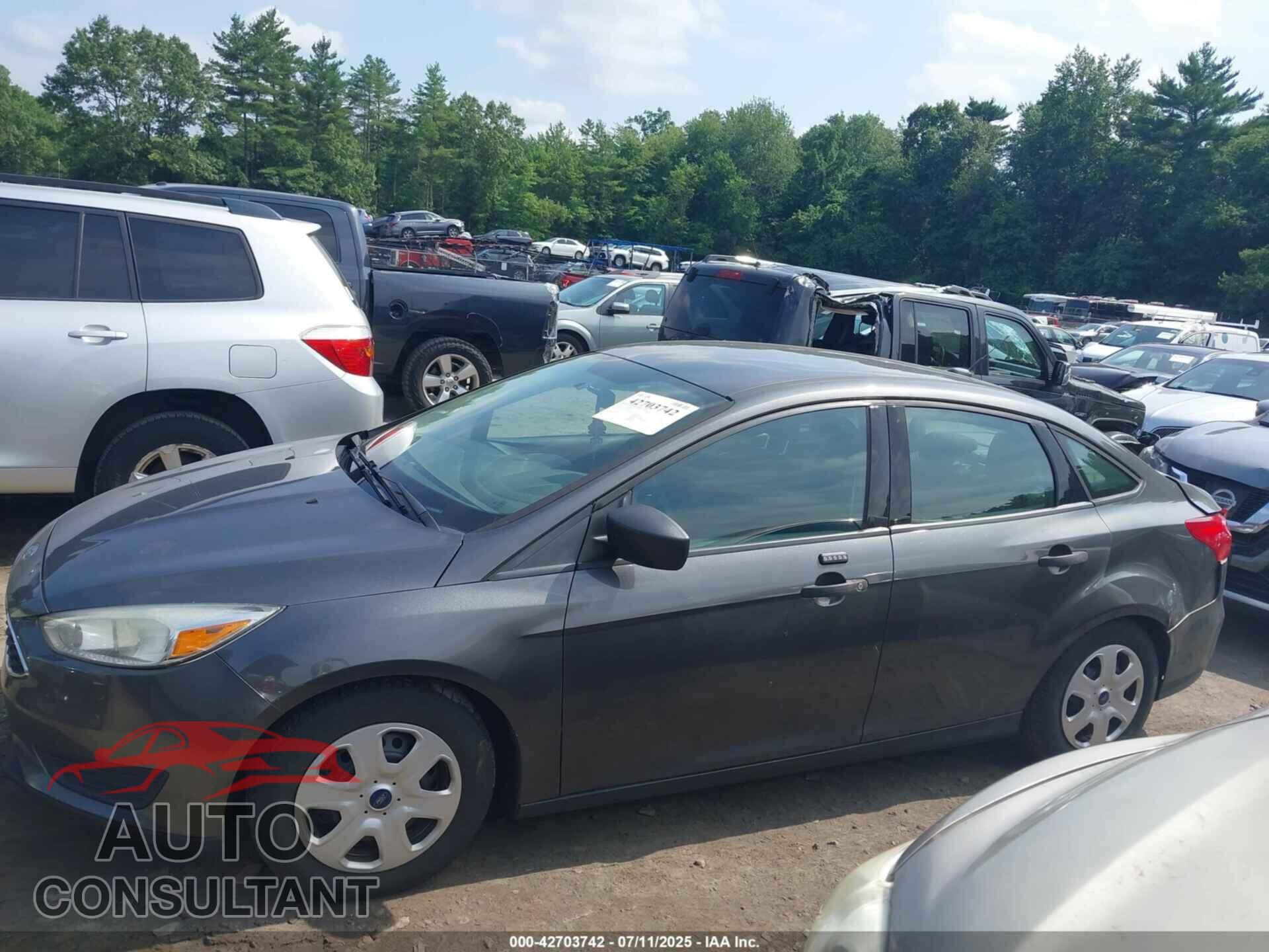 FORD FOCUS 2016 - 1FADP3E25GL367452