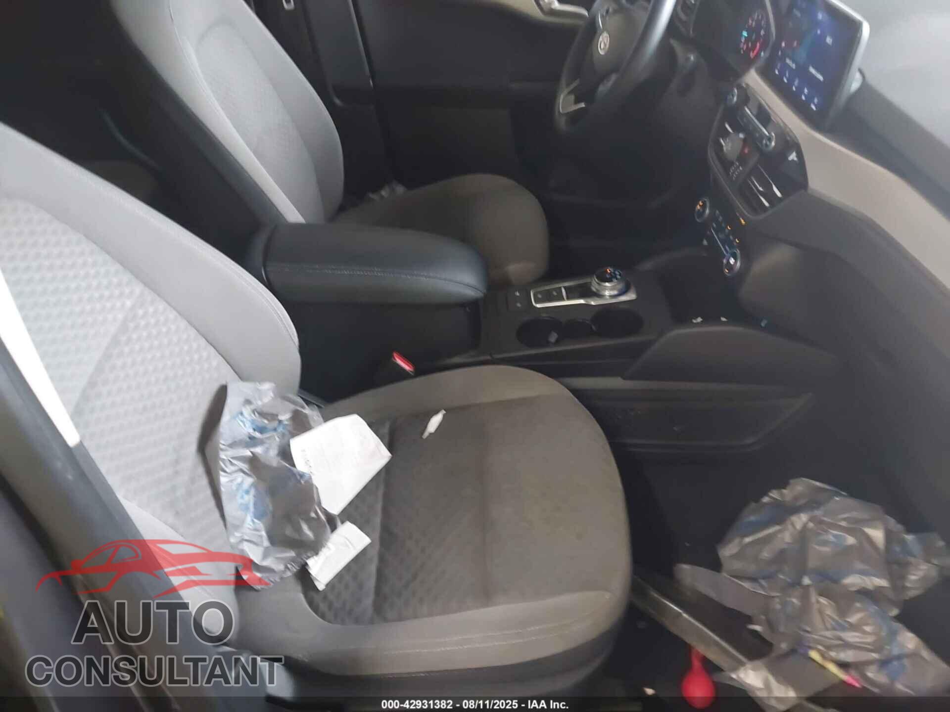 FORD ESCAPE 2020 - 1FMCU0G64LUA62375