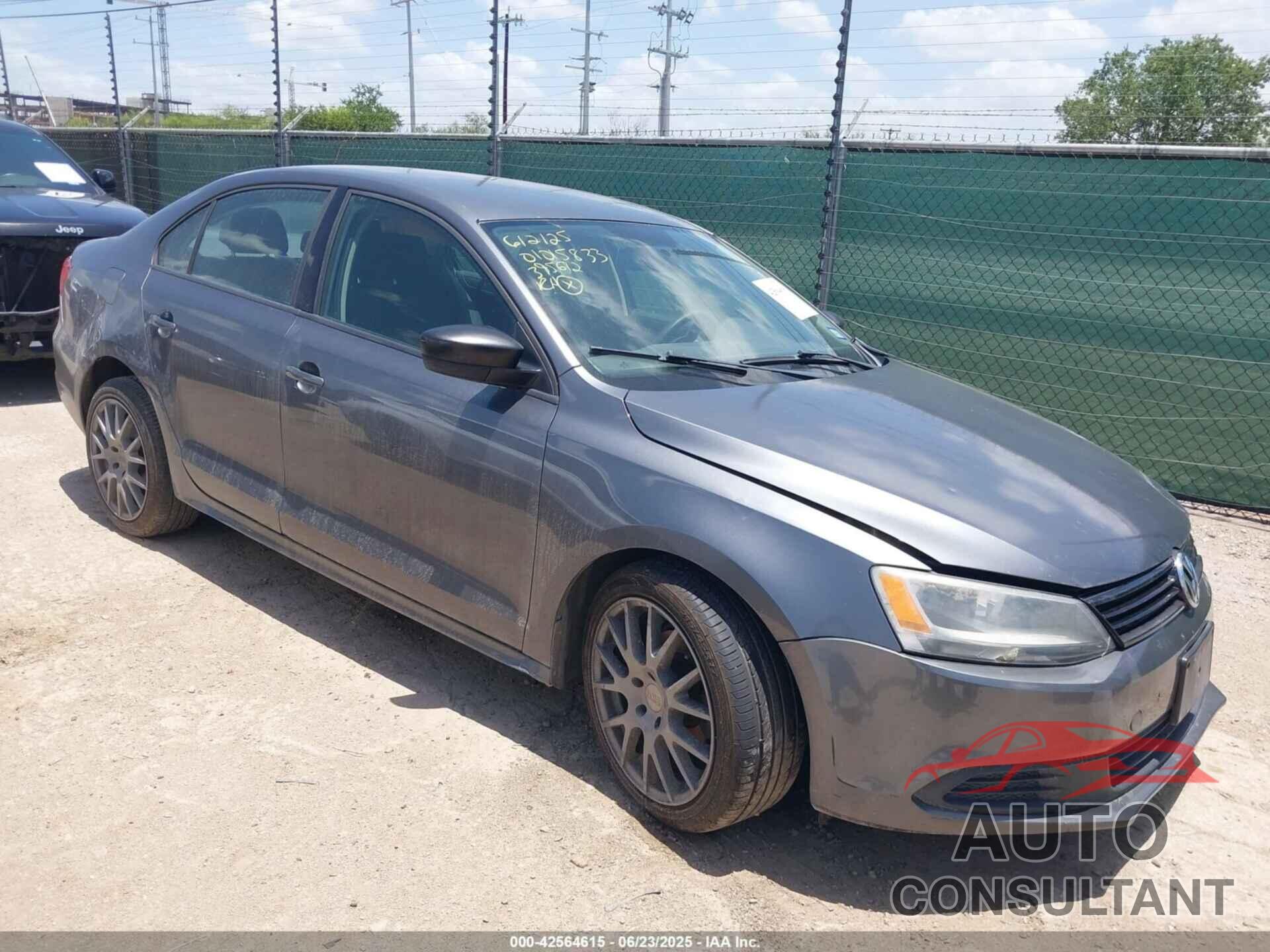 VOLKSWAGEN JETTA 2011 - 3VW2K7AJ8BM395612