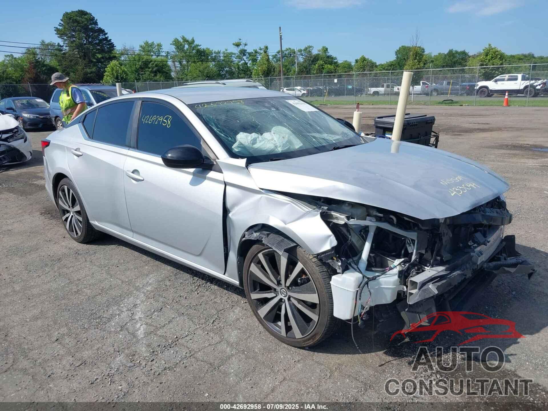 NISSAN ALTIMA 2021 - 1N4BL4CVXMN318656