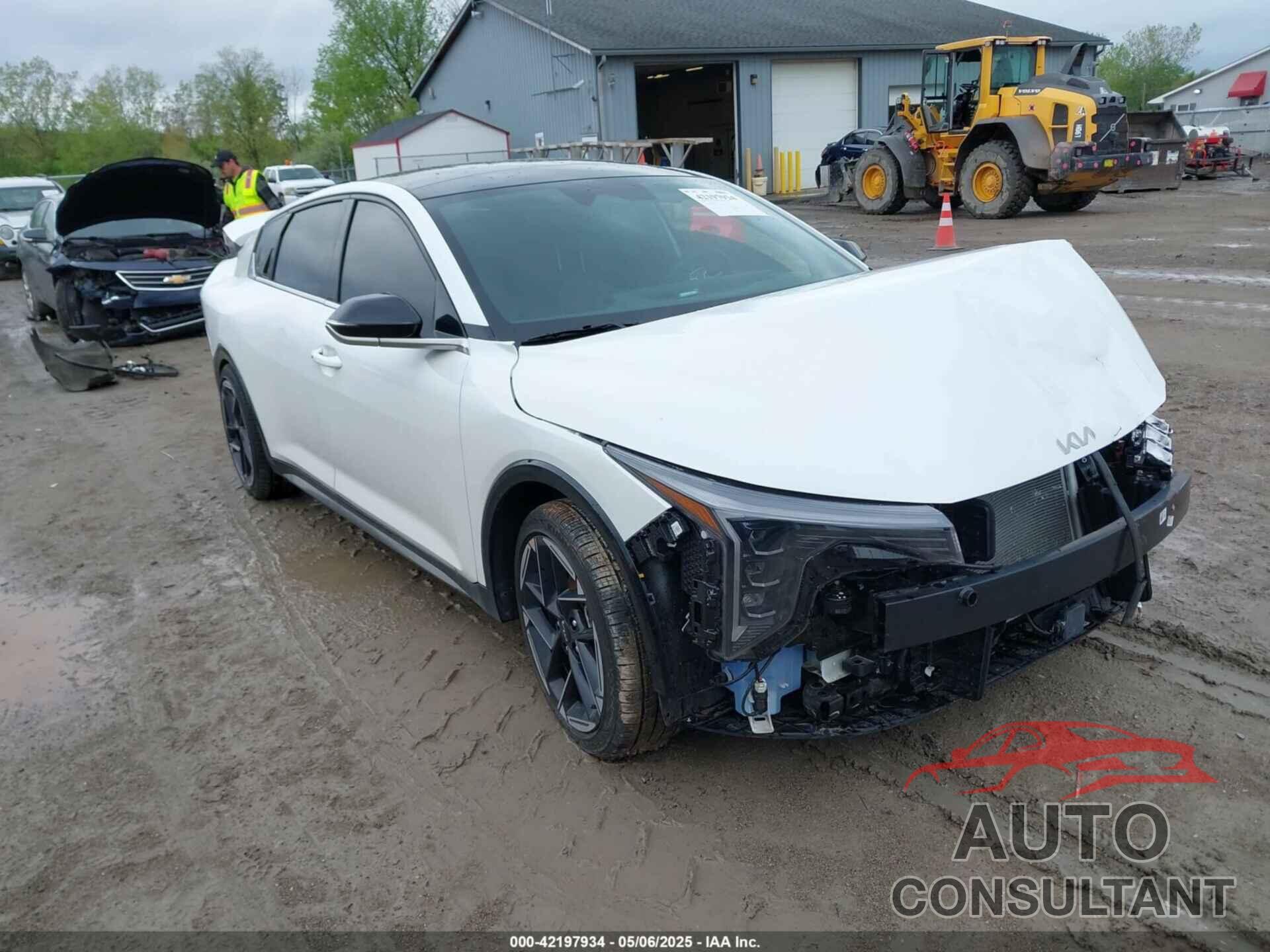 KIA K4 2025 - 3KPFW4DE6SE083711