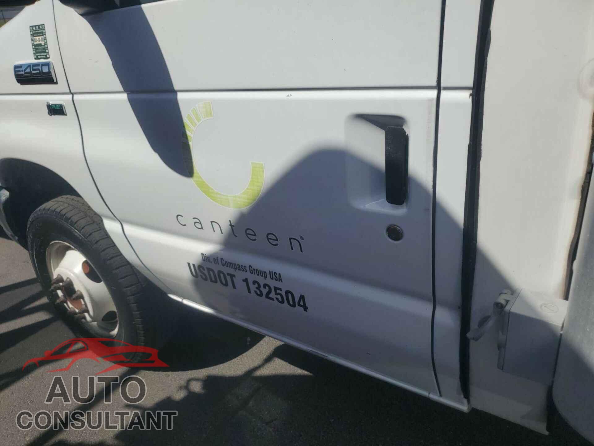 FORD ECONOLINE 2013 - 1FDXE4FL2DDB22006