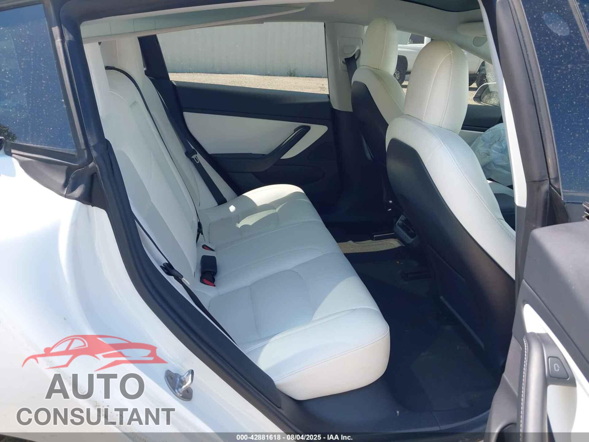 TESLA MODEL 3 2021 - 5YJ3E1EA5MF920638