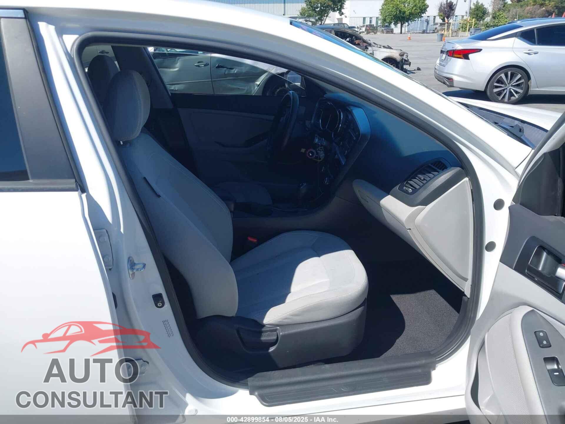 KIA OPTIMA 2011 - KNAGM4A77B5118183