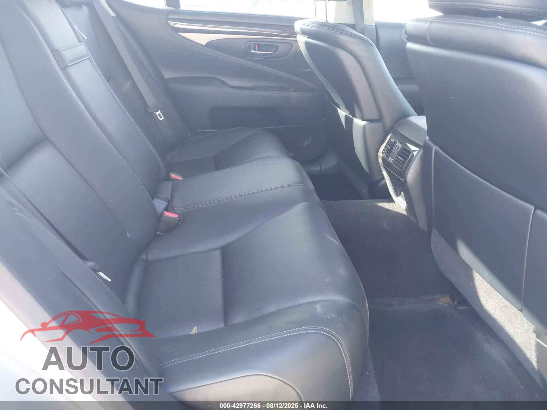 LEXUS LS 460 2013 - JTHBL5EF3D5121266