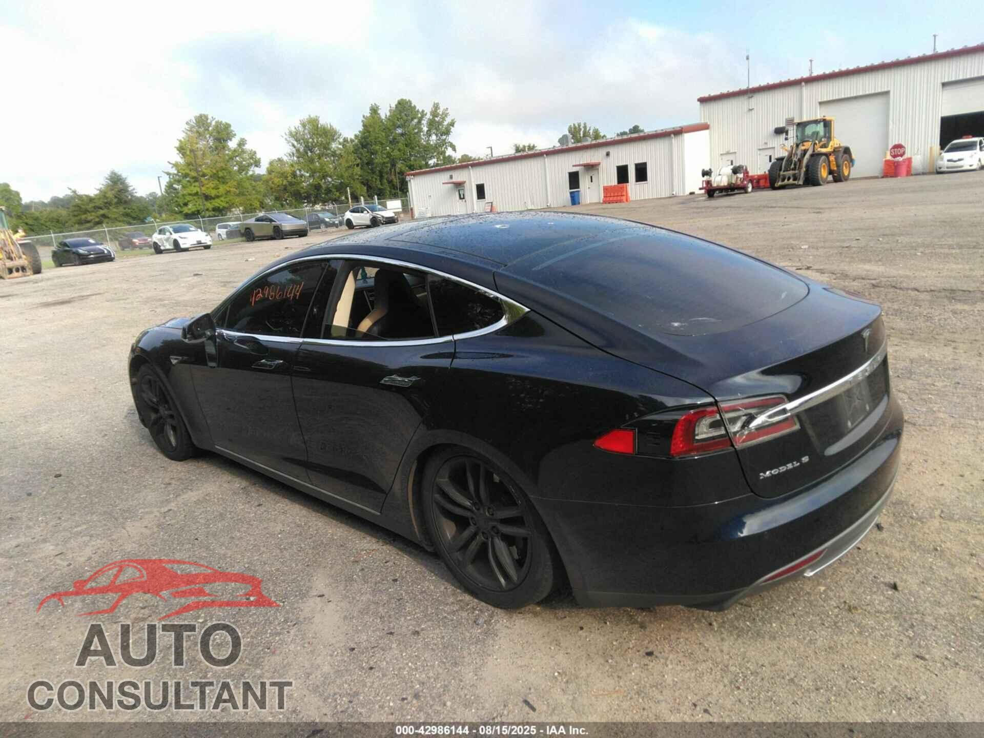 TESLA MODEL S 2013 - 5YJSA1CN6DFP26150