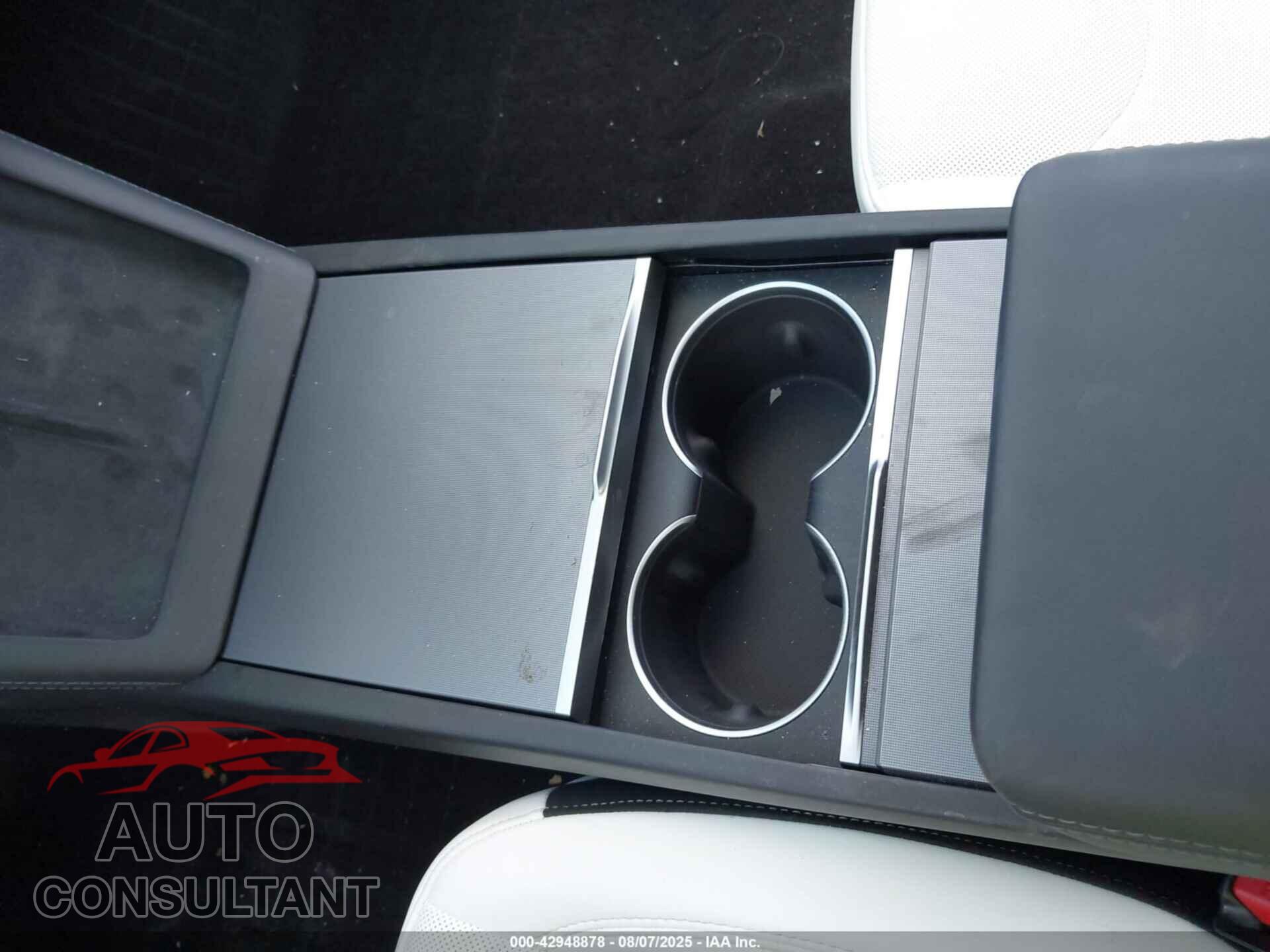 TESLA MODEL 3 2024 - 5YJ3E1EA6RF867228