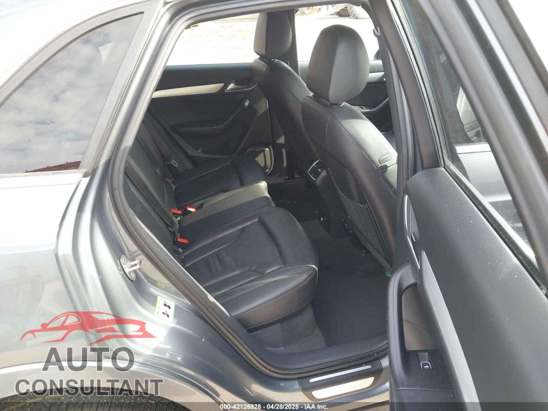AUDI Q3 2015 - WA1GFCFS9FR007776