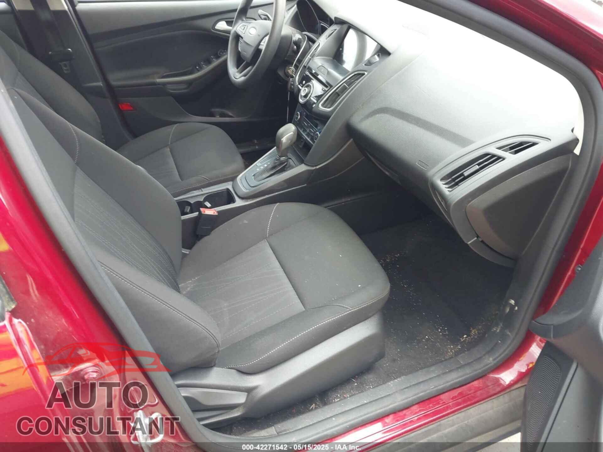 FORD FOCUS 2017 - 1FADP3H28HL340565
