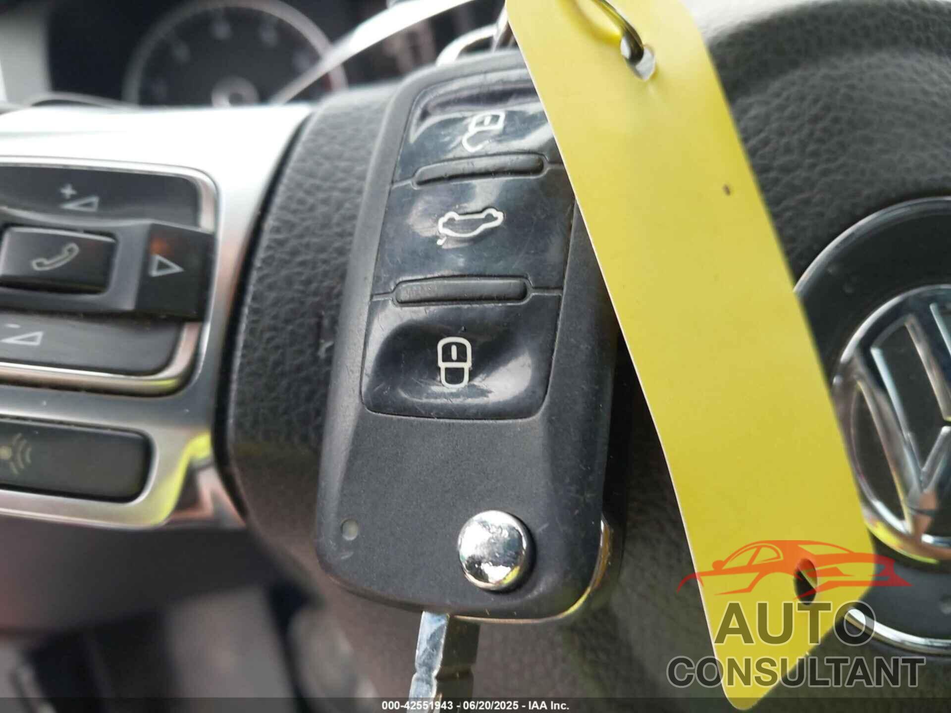 VOLKSWAGEN JETTA 2014 - 3VW4T7AJ9EM351239