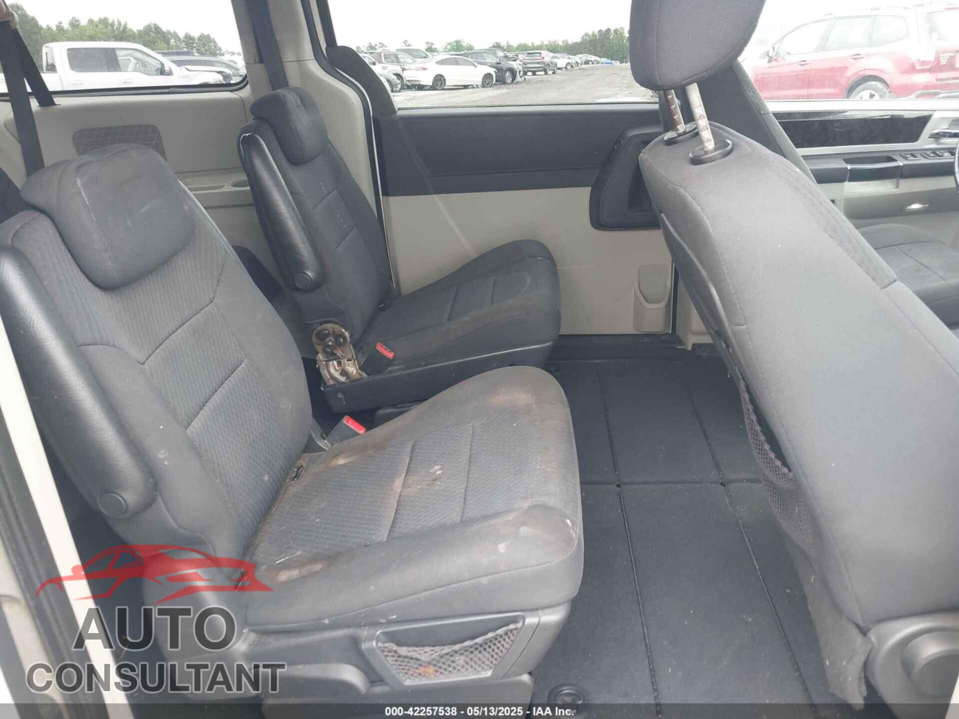 DODGE GRAND CARAVAN 2010 - 2D4RN5D18AR247124