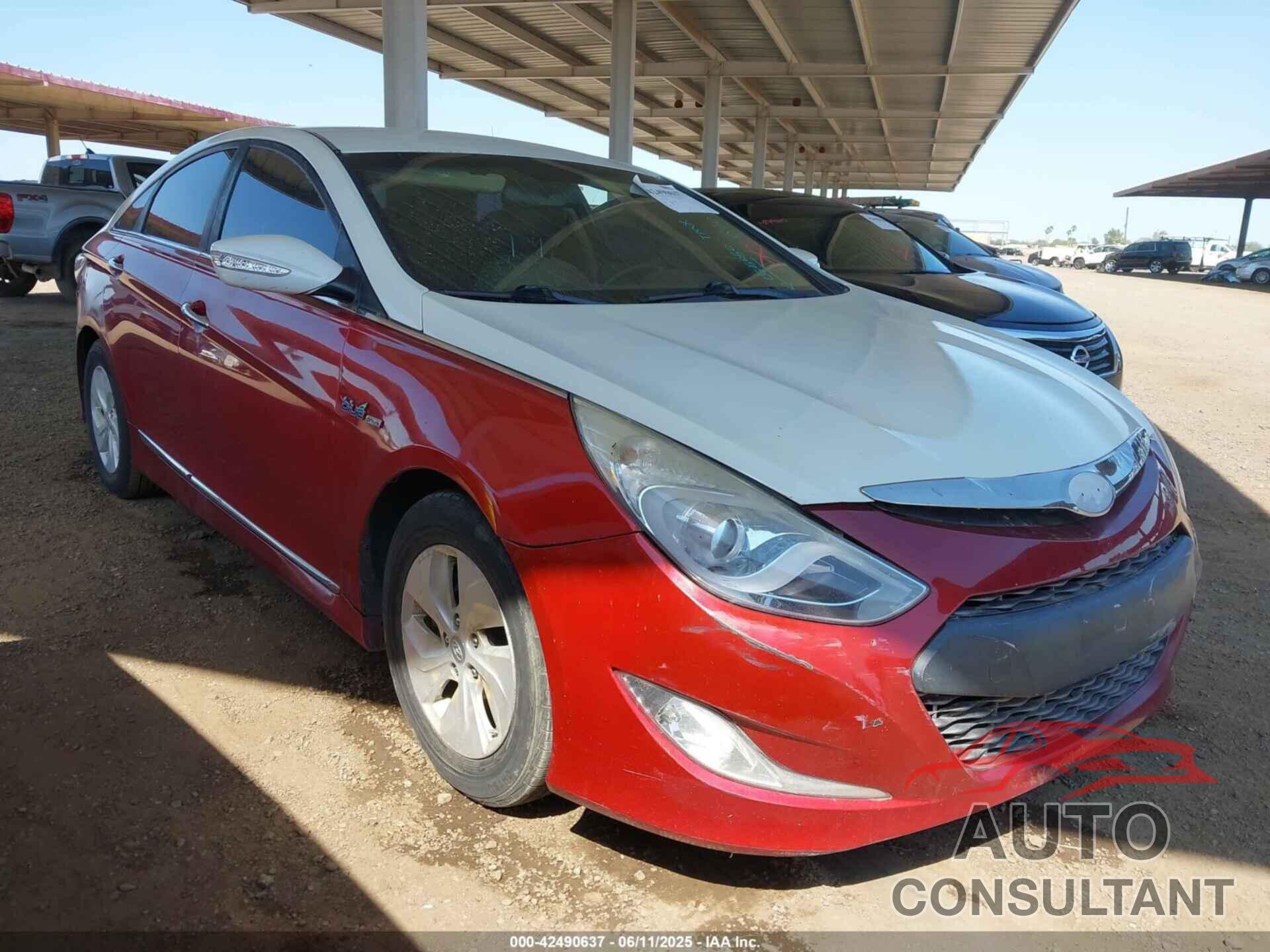HYUNDAI SONATA HYBRID 2013 - KMHEC4A46DA065050