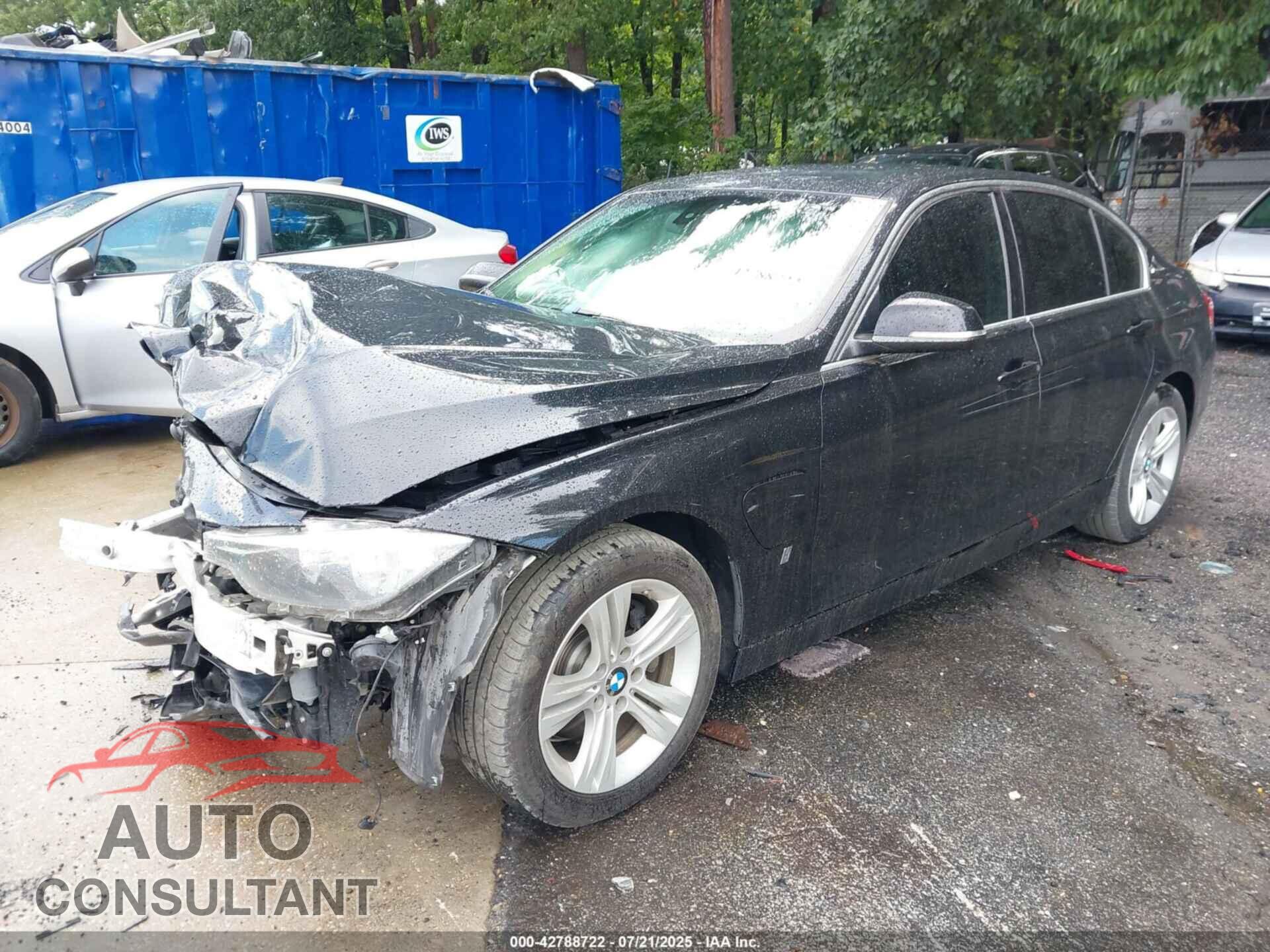 BMW 330E 2017 - WBA8E1C38HA156869
