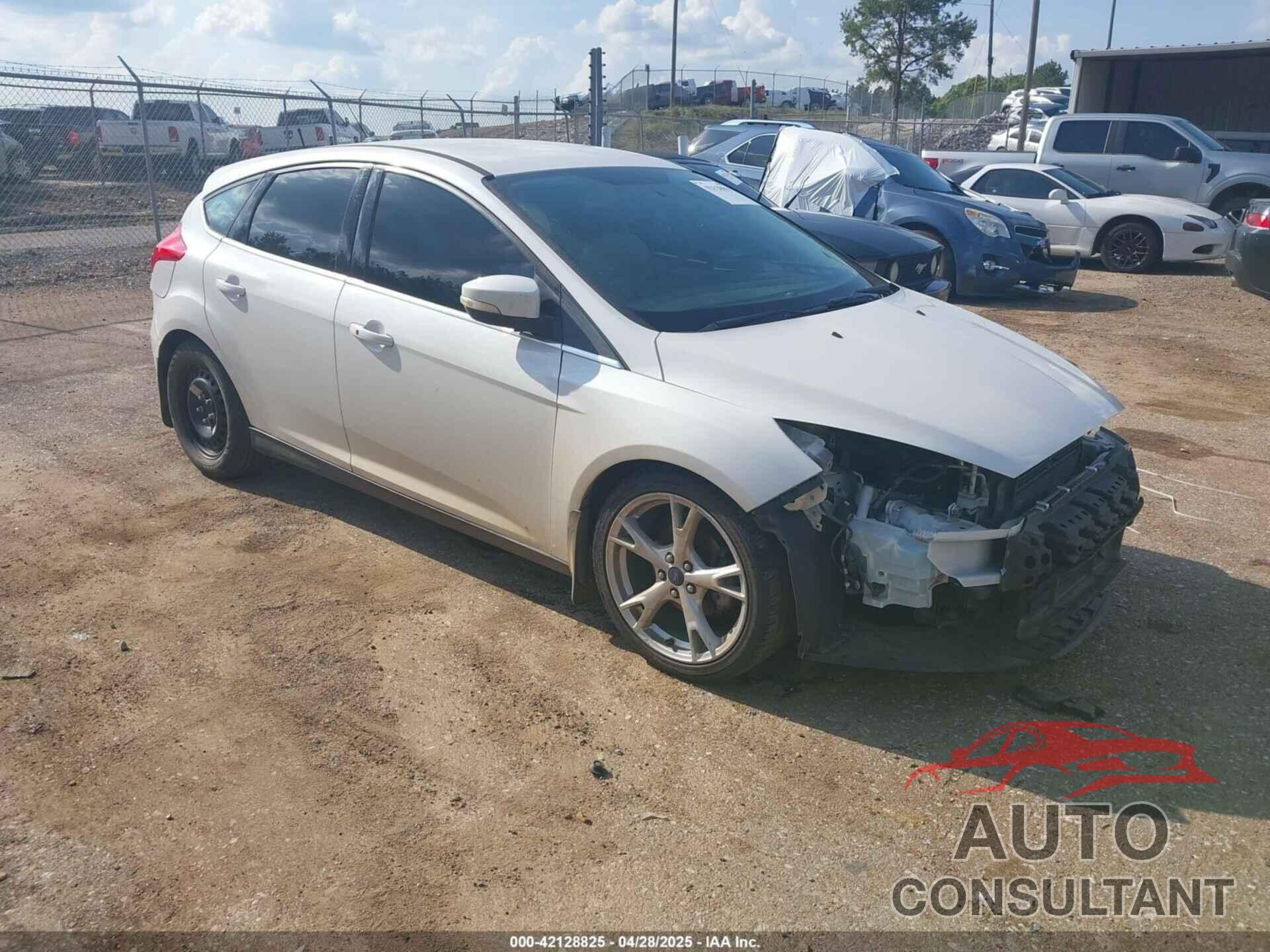 FORD FOCUS 2015 - 1FADP3N28FL200338