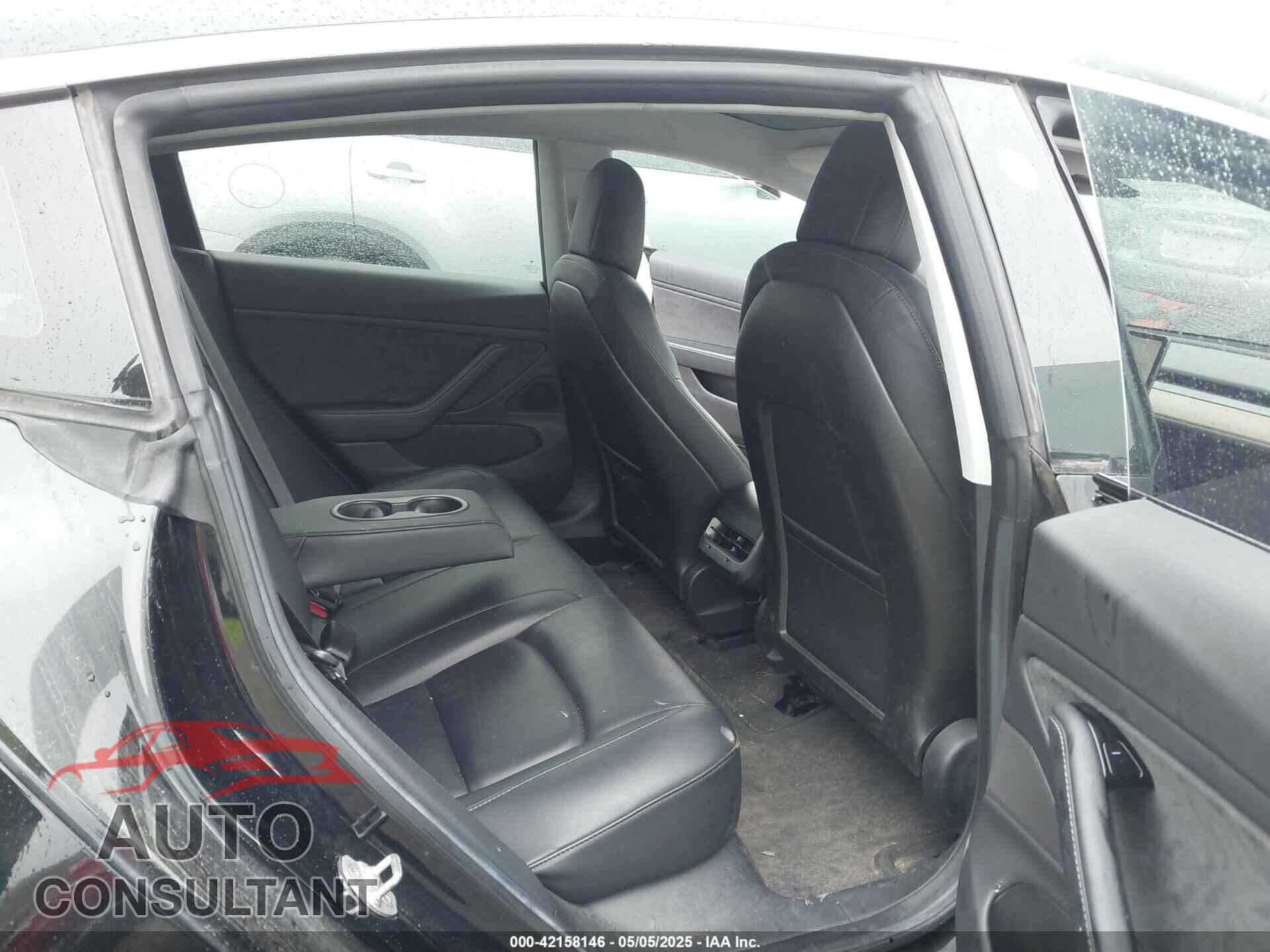 TESLA MODEL 3 2018 - 5YJ3E1EB3JF064096