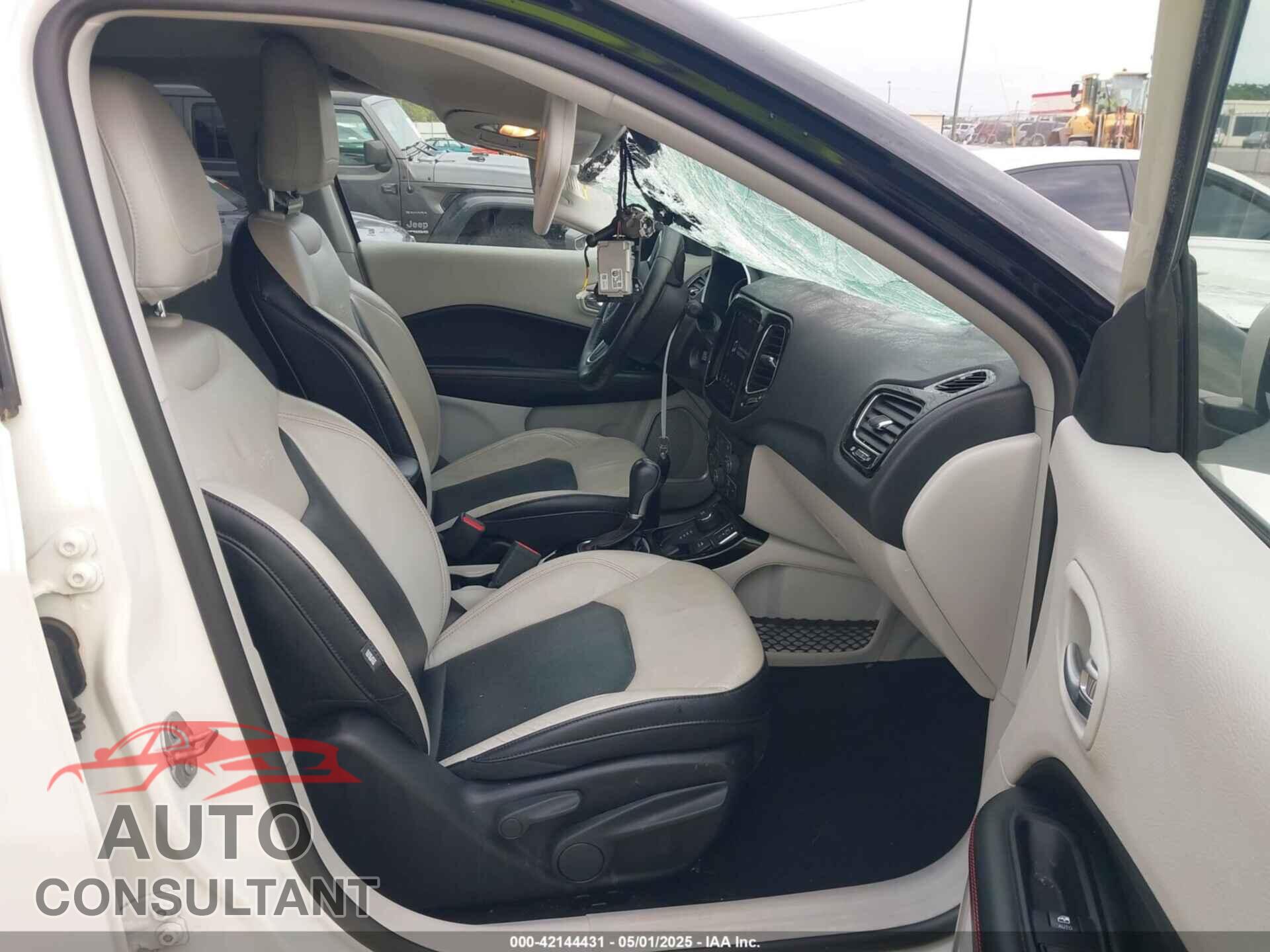 JEEP NEW COMPASS 2017 - 3C4NJDCB9HT641654