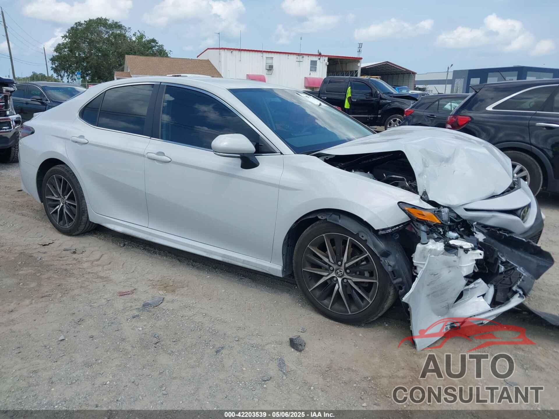 TOYOTA CAMRY 2023 - 4T1T11AK6PU143727