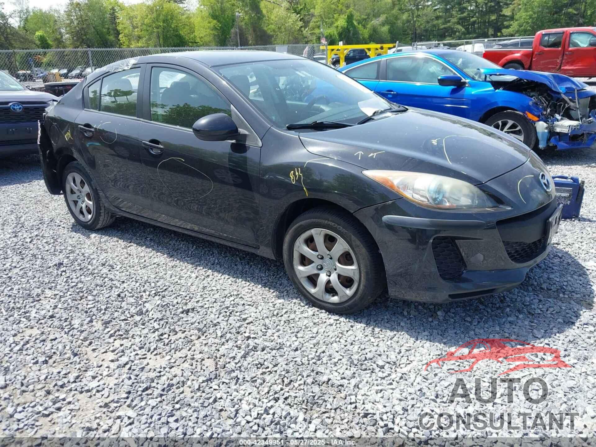 MAZDA MAZDA3 2013 - JM1BL1UPXD1851753