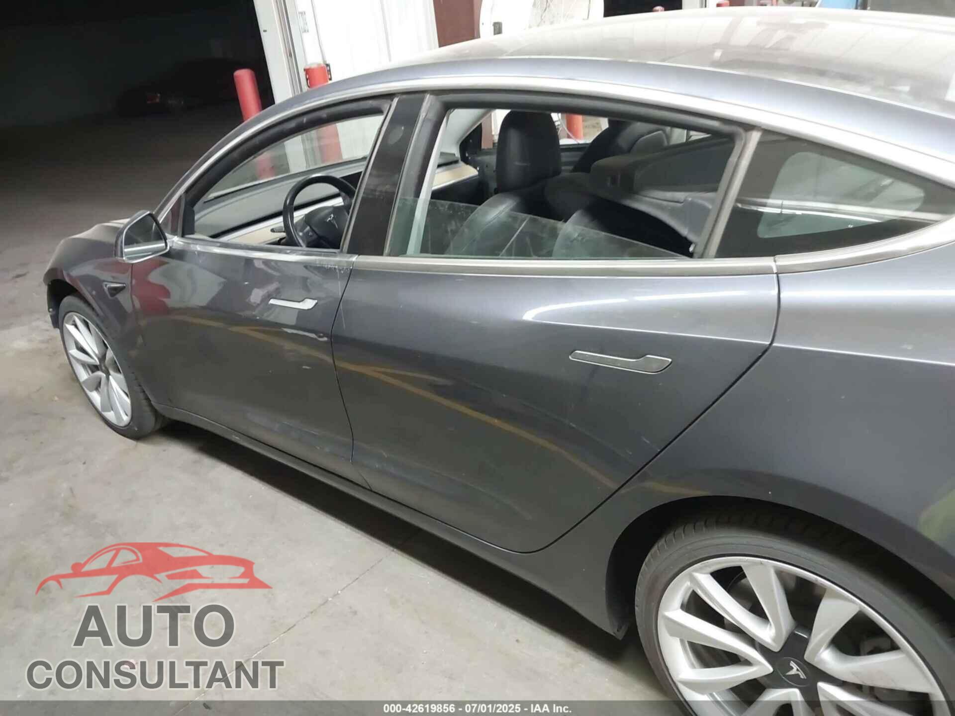 TESLA MODEL 3 2018 - 5YJ3E1EA4JF009504