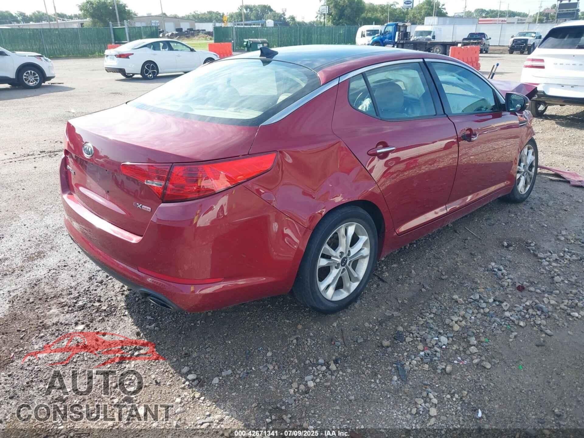KIA OPTIMA 2011 - KNAGN4A70B5117583
