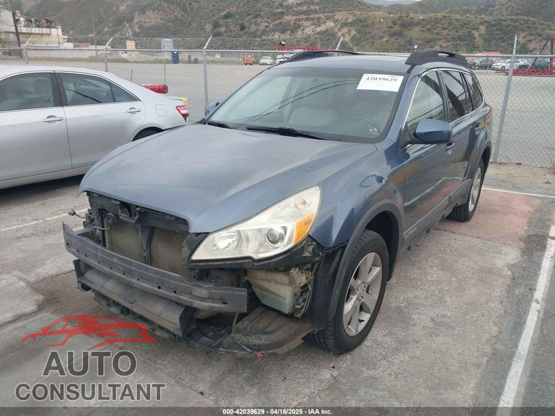 SUBARU OUTBACK 2013 - 4S4BRCLCXD3242008
