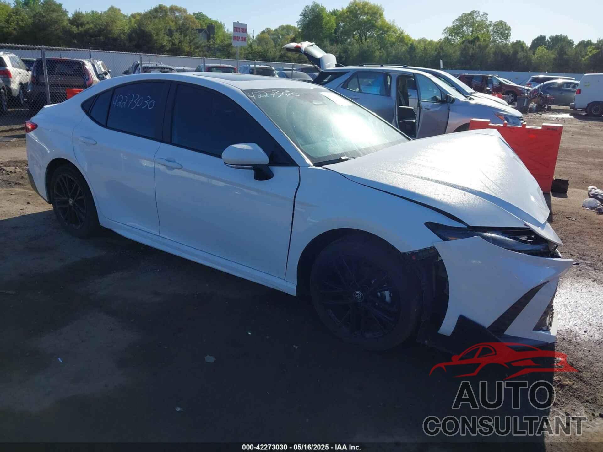 TOYOTA CAMRY 2025 - 4T1DBADK8SU519611