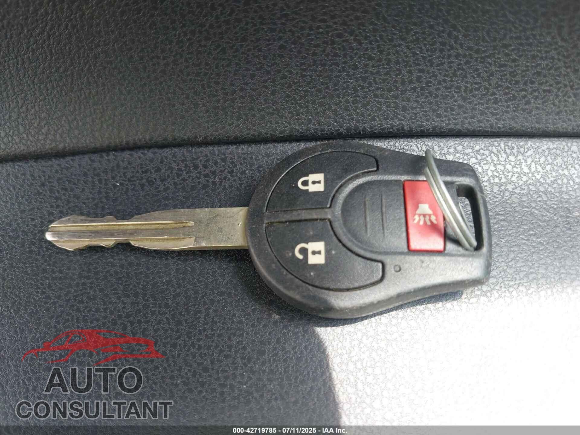 NISSAN VERSA 2012 - 3N1CN7AP1CL887606