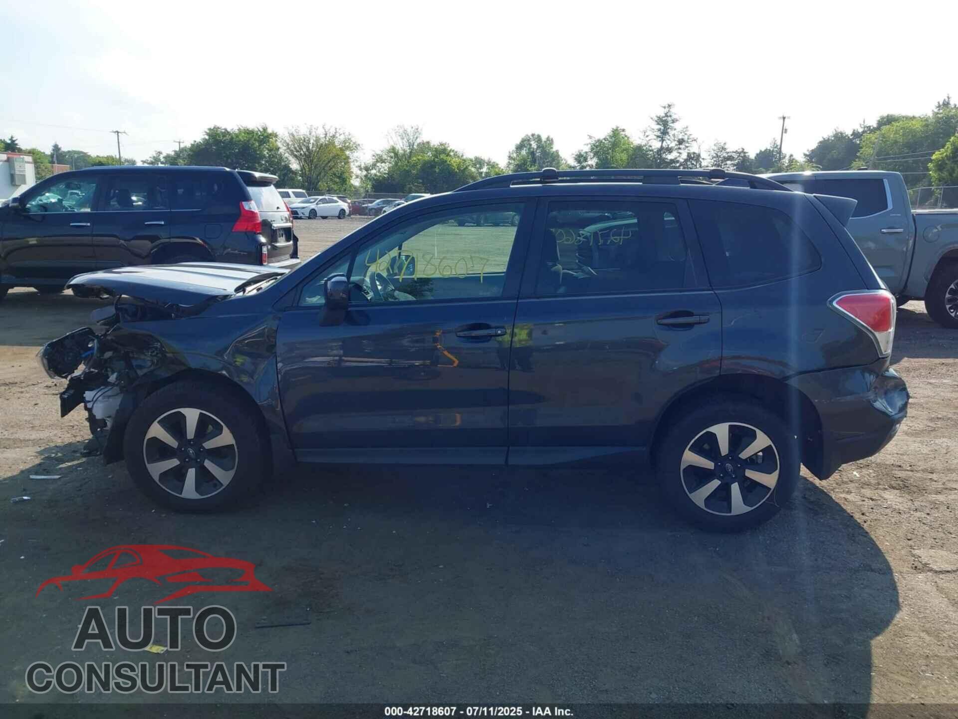 SUBARU FORESTER 2018 - JF2SJAEC2JH483347